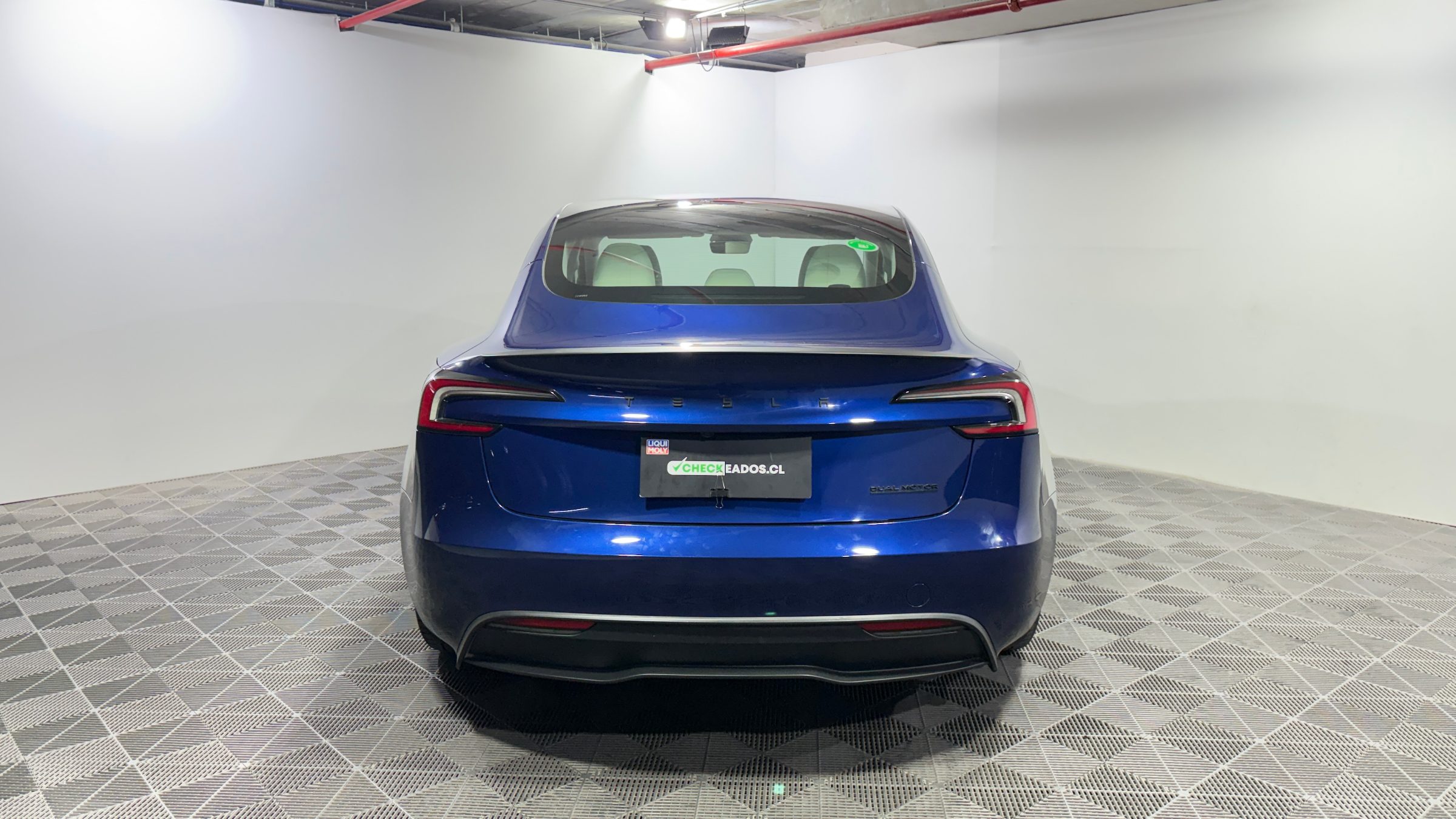 Tesla Model 3 — foto 8 de 21