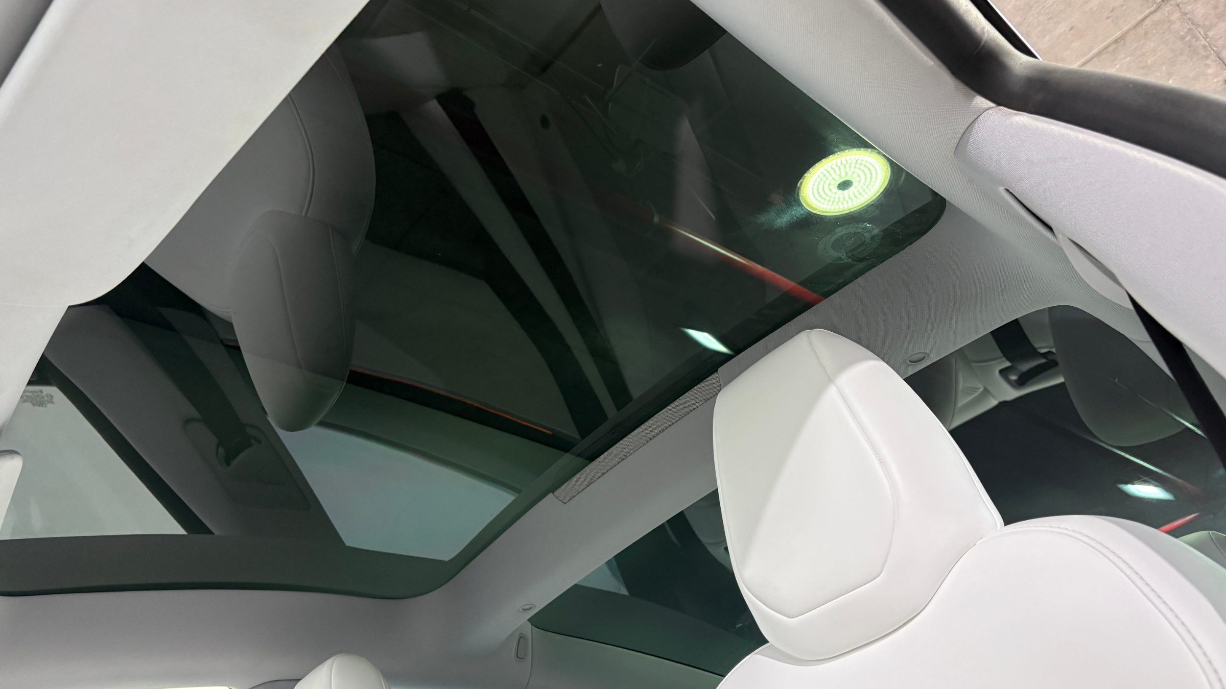 Tesla Model 3 — foto 17 de 21