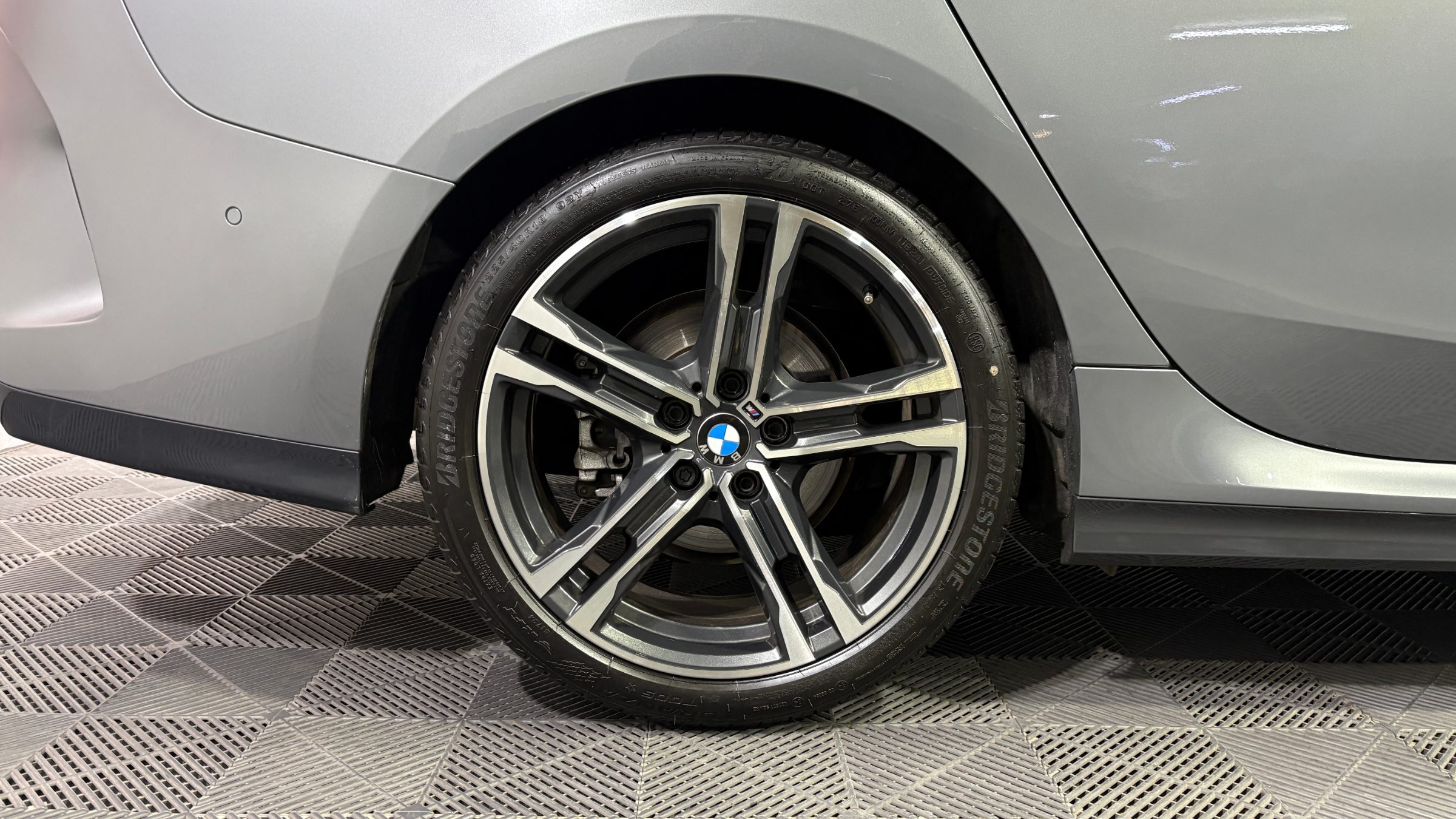 BMW 218 — foto 19 de 22