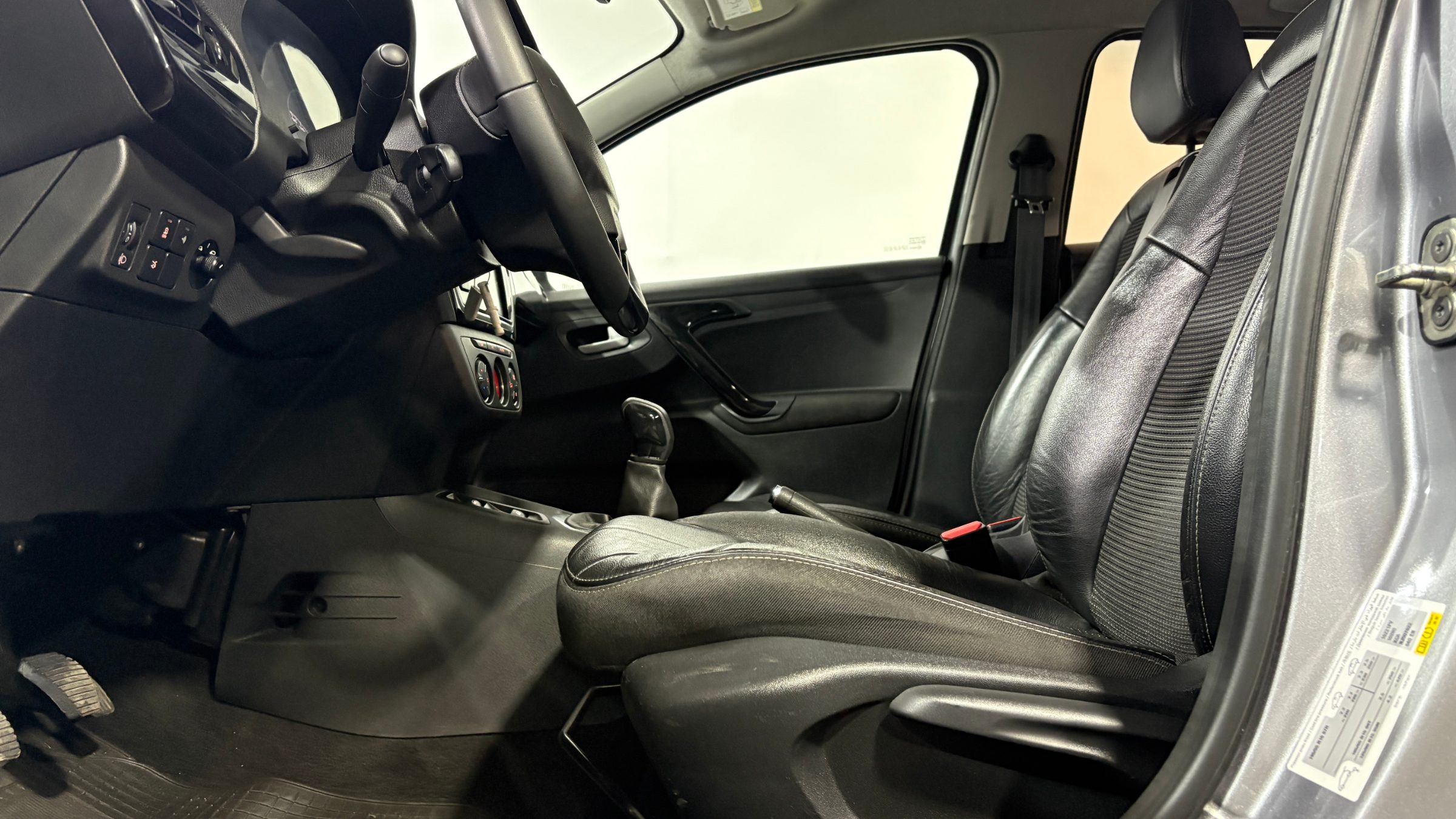 Peugeot 301 — foto 10 de 23