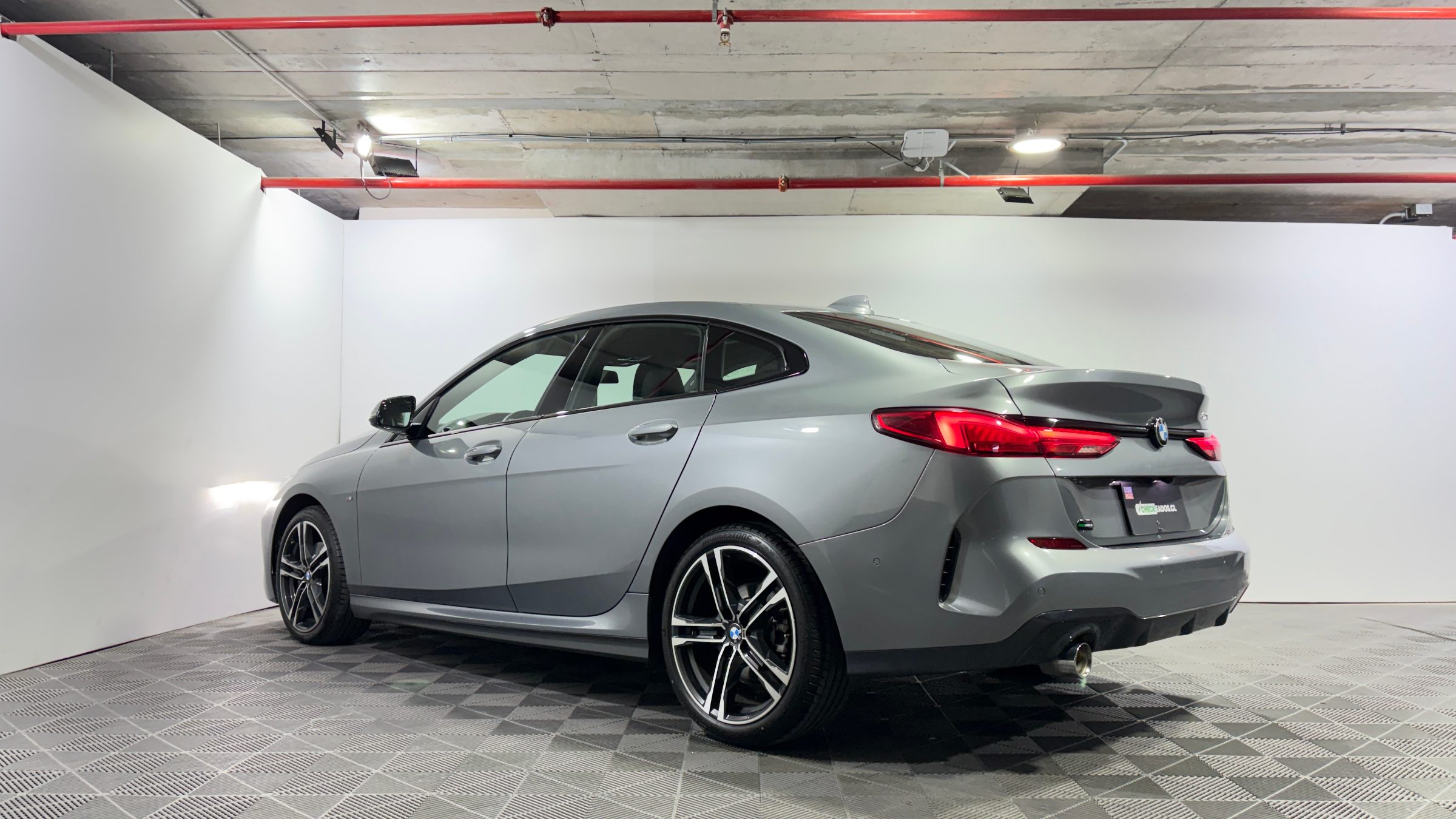 BMW 218 — foto 5 de 22