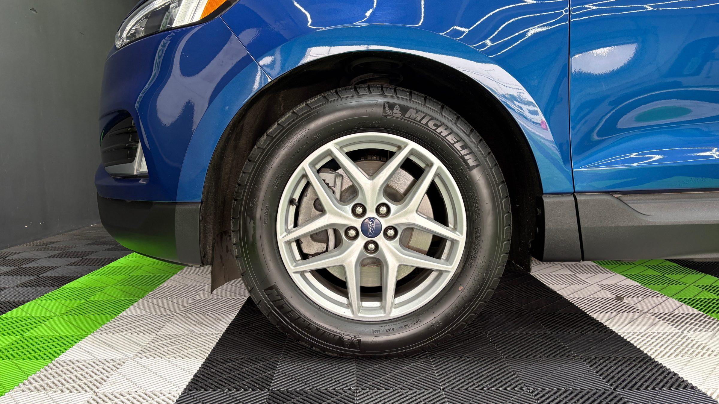 Ford Edge — foto 20 de 21