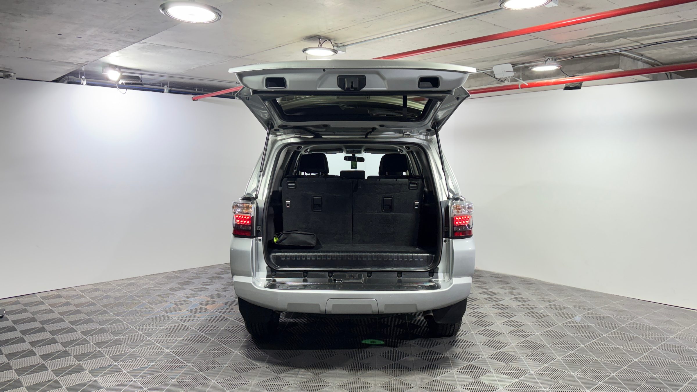 Toyota 4Runner — foto 9 de 24