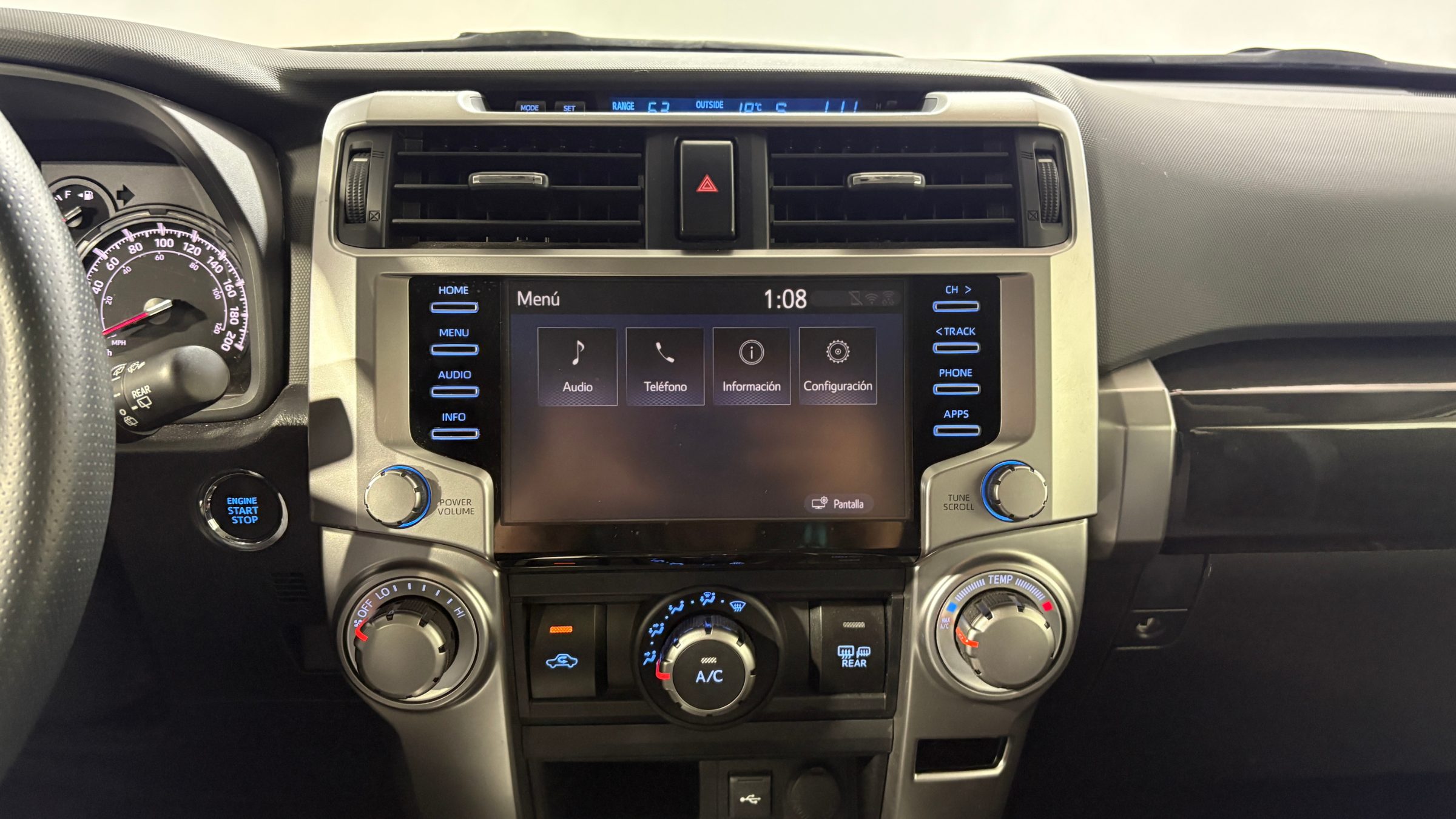 Toyota 4Runner — foto 18 de 24