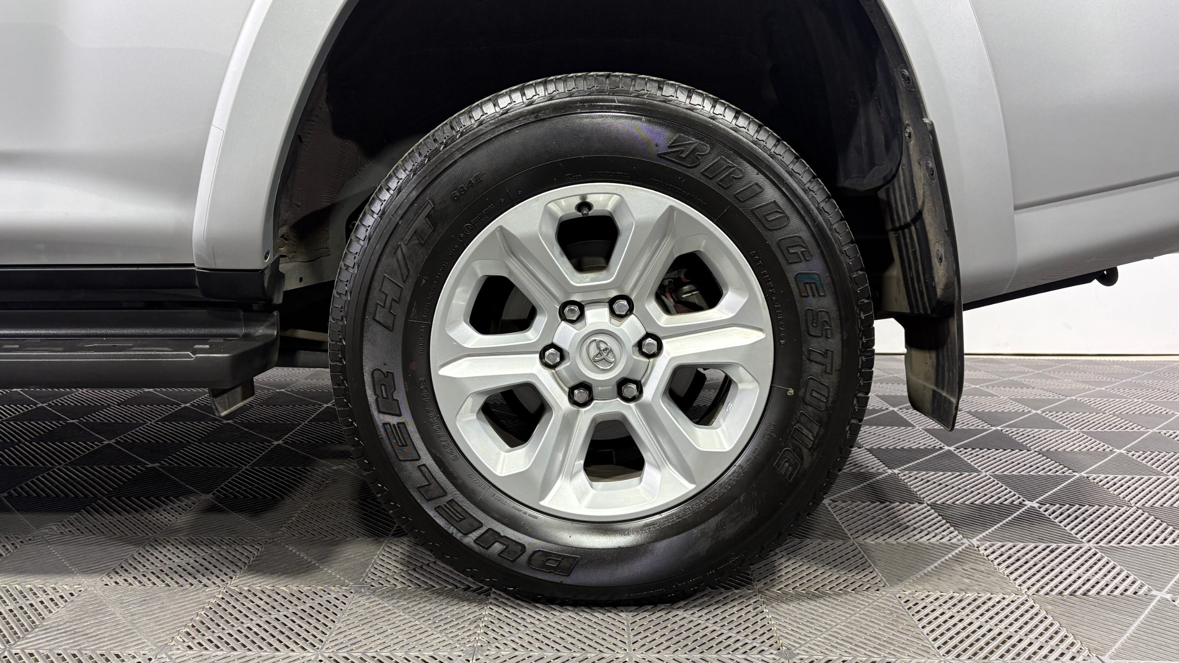 Toyota 4Runner — foto 24 de 24