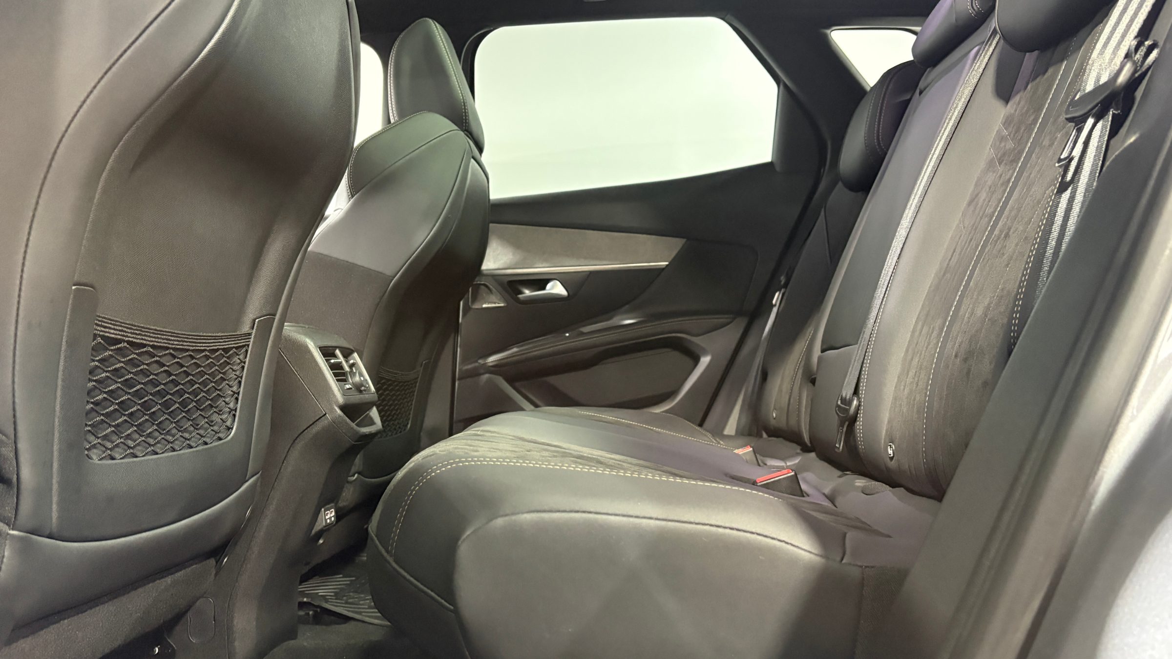 Peugeot 3008 — foto 11 de 22