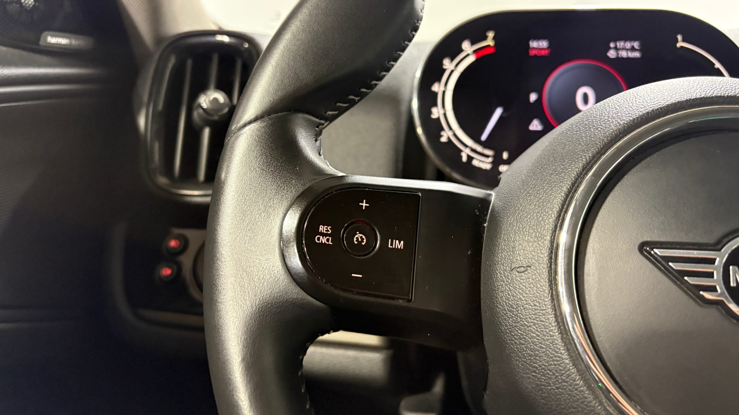 MINI Countryman Cooper — foto 14 de 22