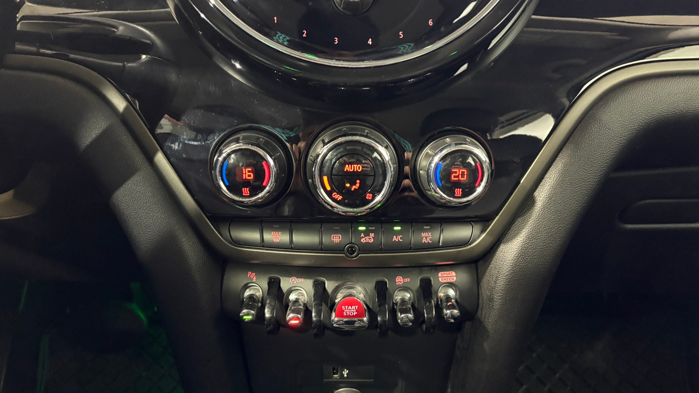MINI Countryman Cooper — foto 17 de 22