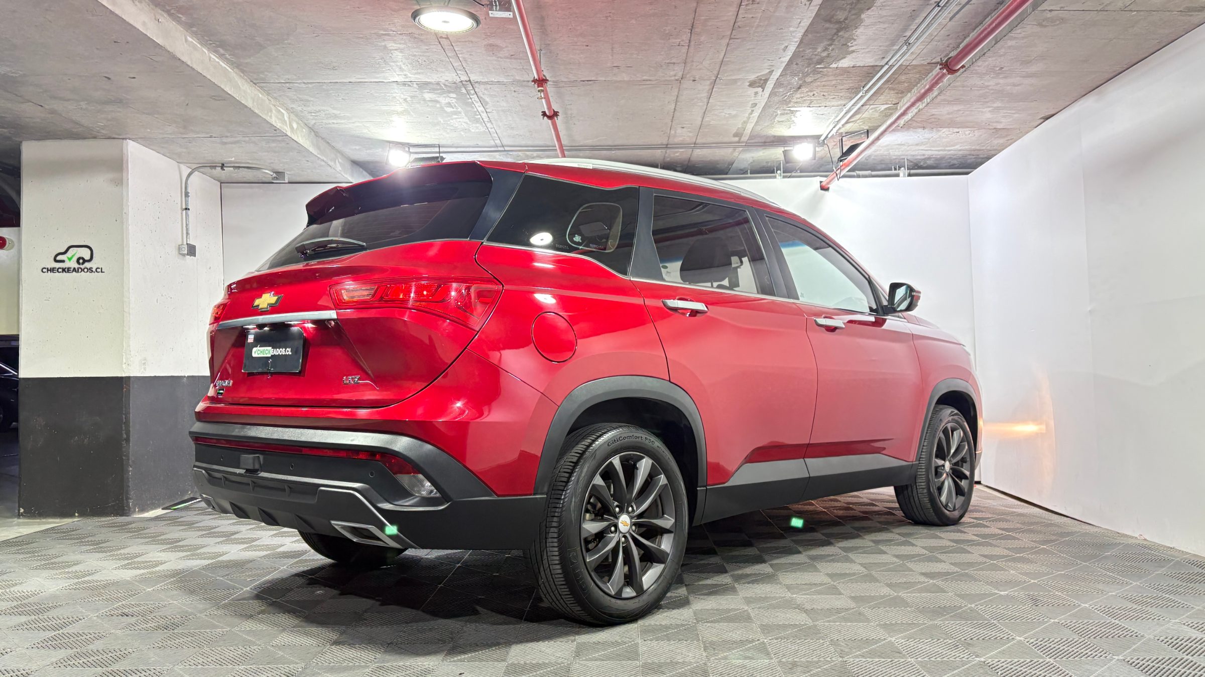 Chevrolet Captiva — foto 7 de 23