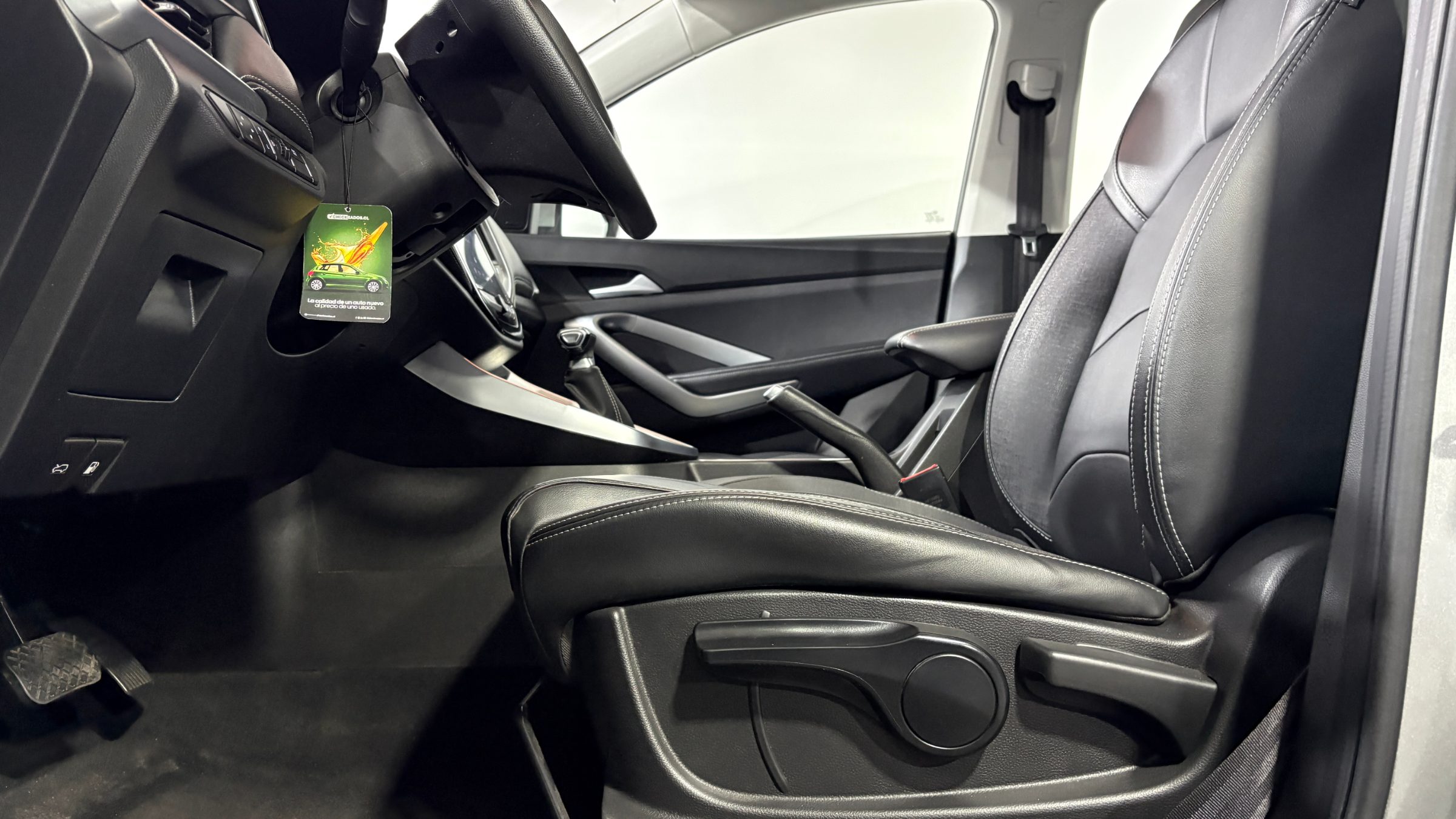 Chevrolet Captiva — foto 10 de 21