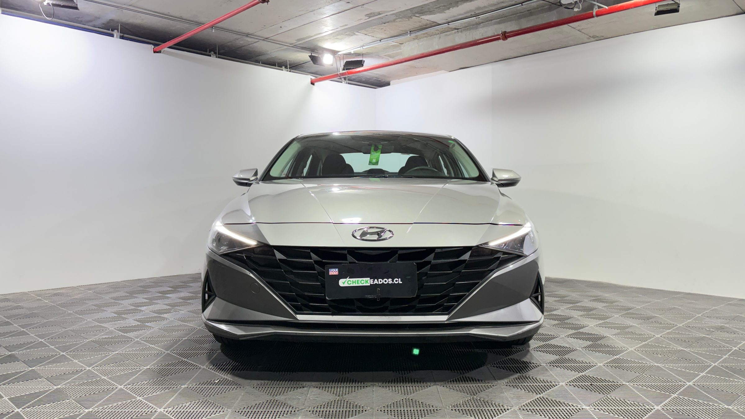 Hyundai Elantra — foto 2 de 22