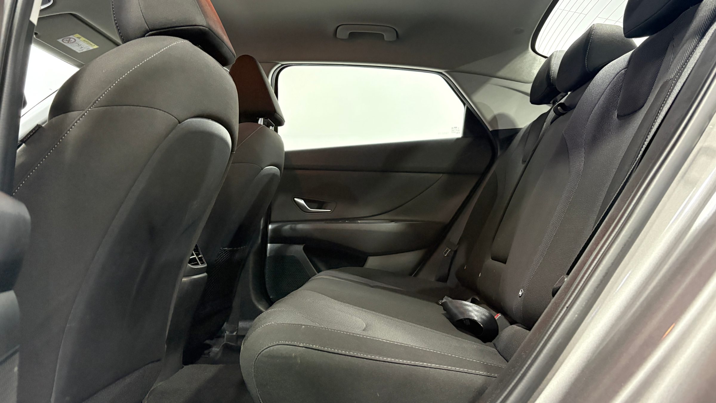 Hyundai Elantra — foto 11 de 22