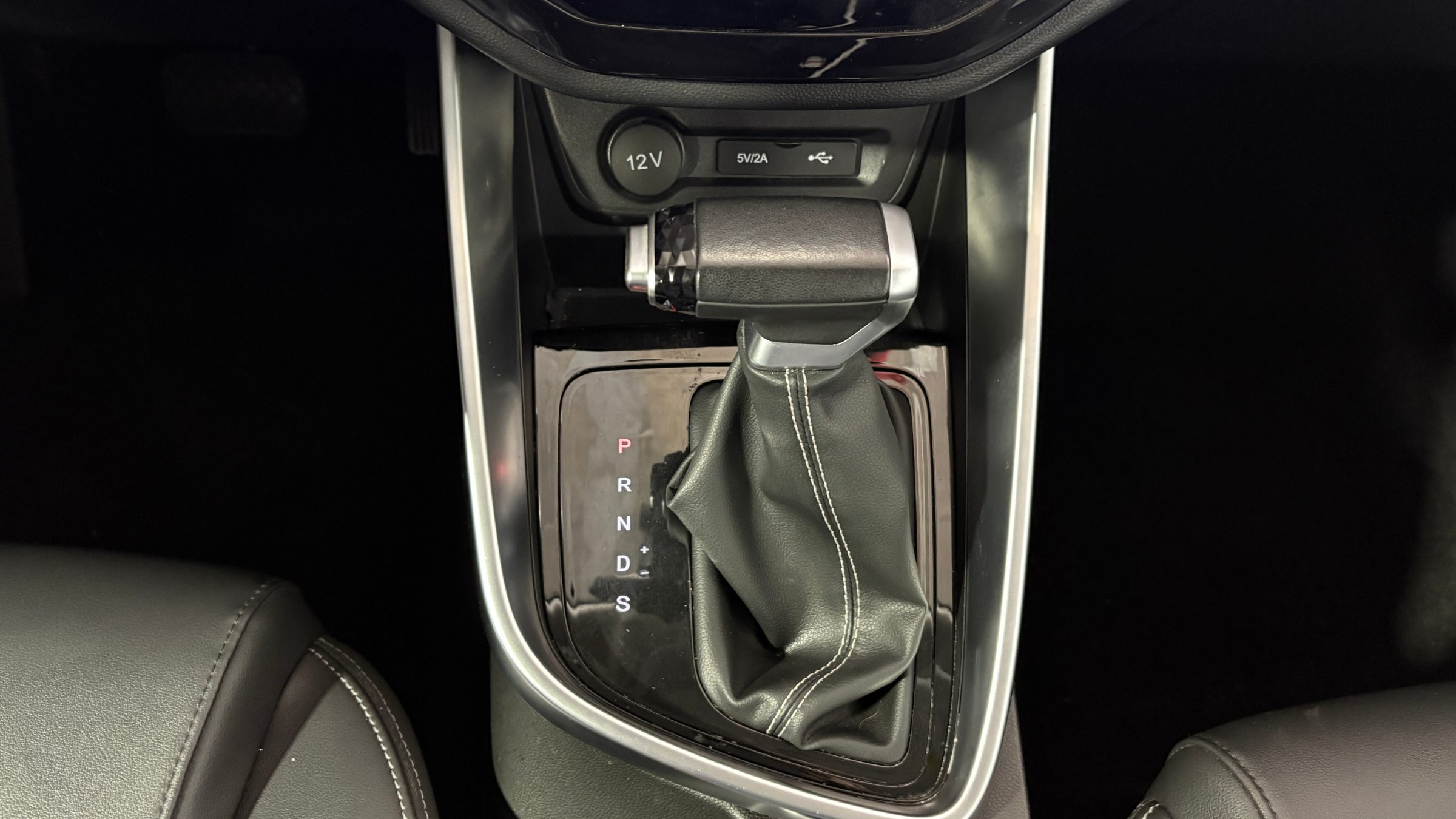 Chevrolet Captiva — foto 16 de 21