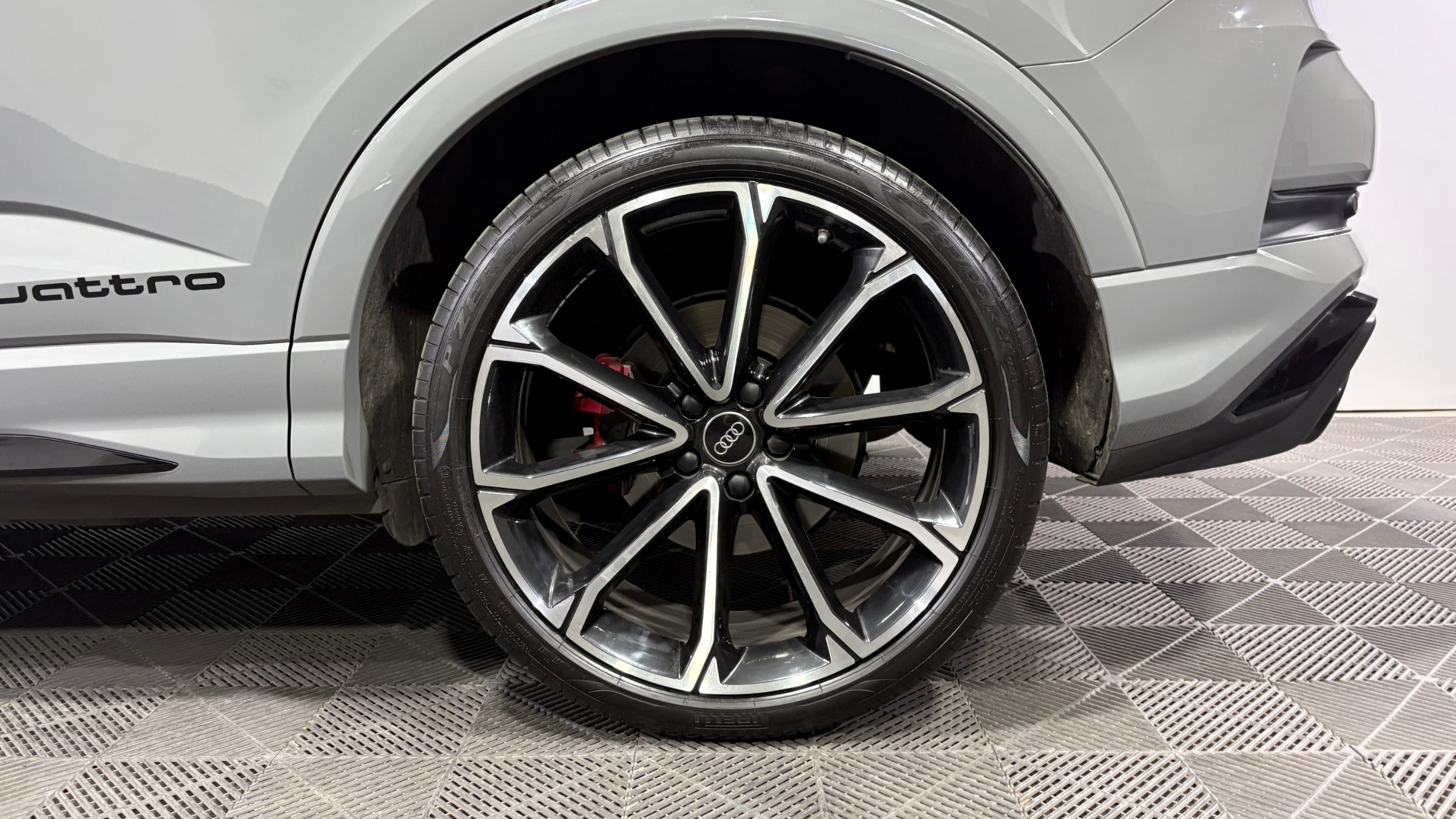 Audi Rsq3 — foto 23 de 23