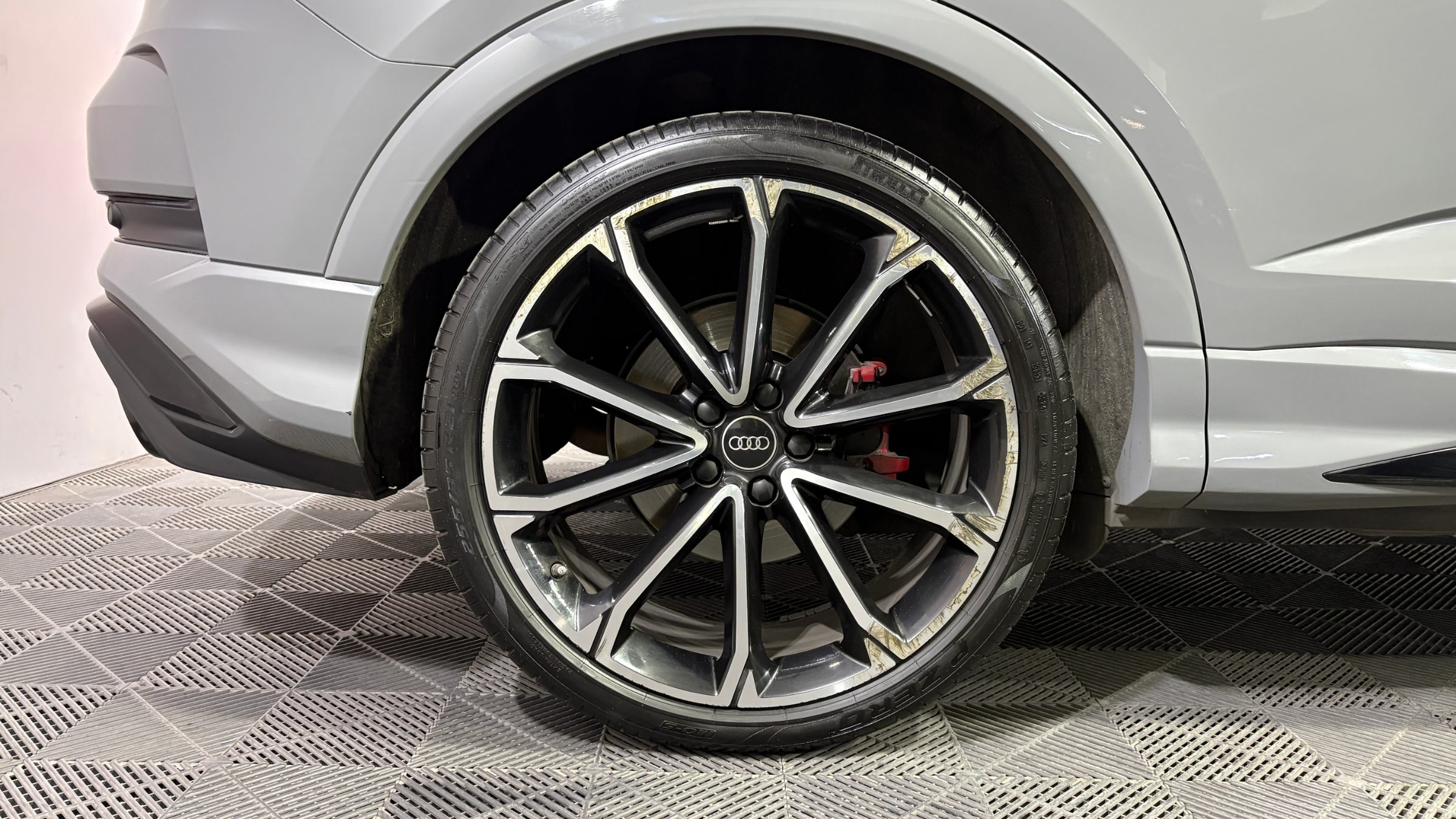 Audi Rsq3 — foto 20 de 23