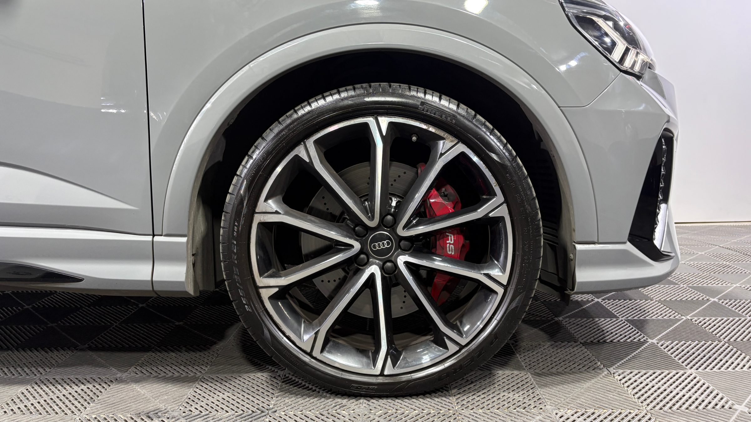 Audi Rsq3 — foto 21 de 23