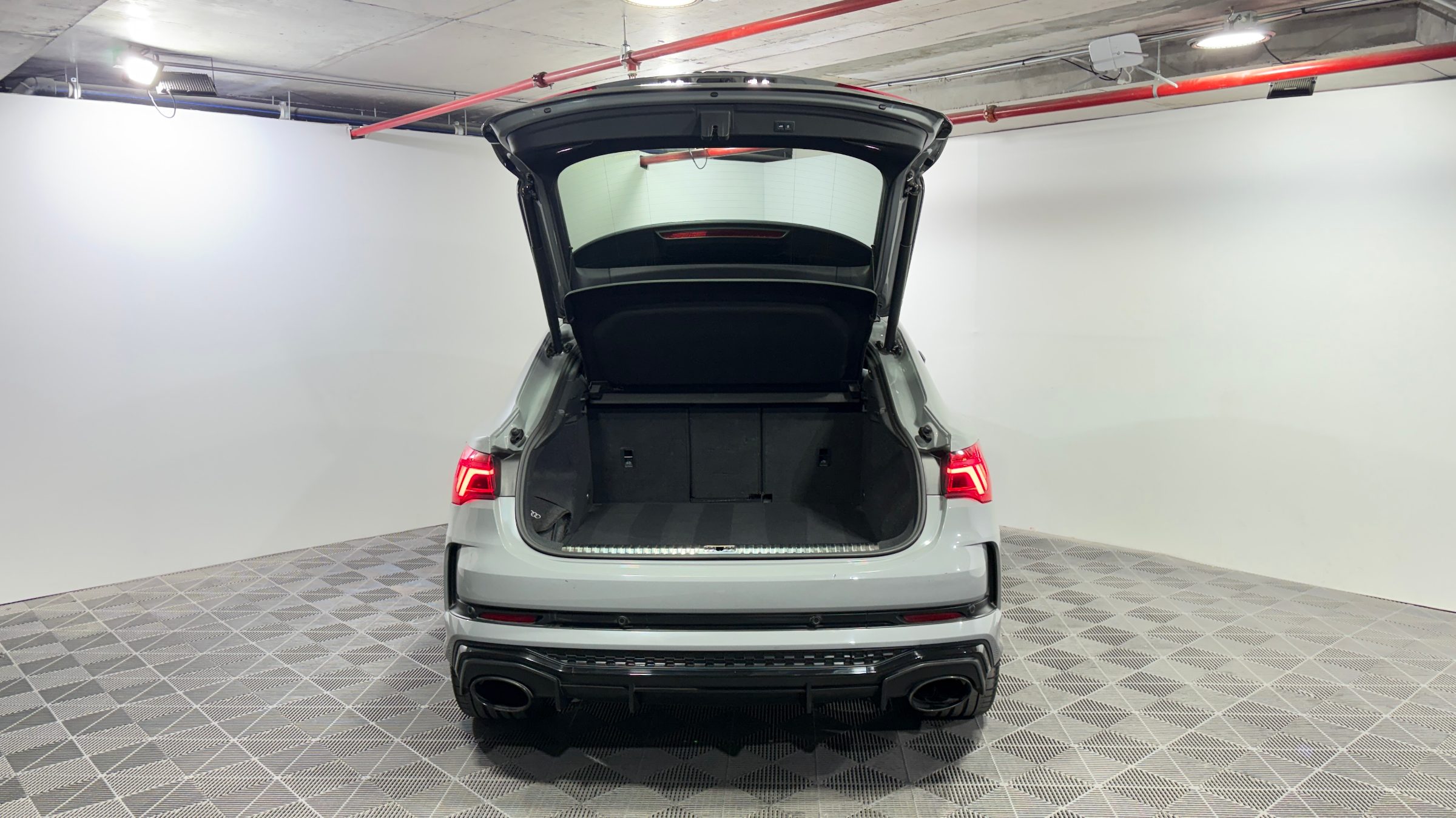 Audi Rsq3 — foto 9 de 23