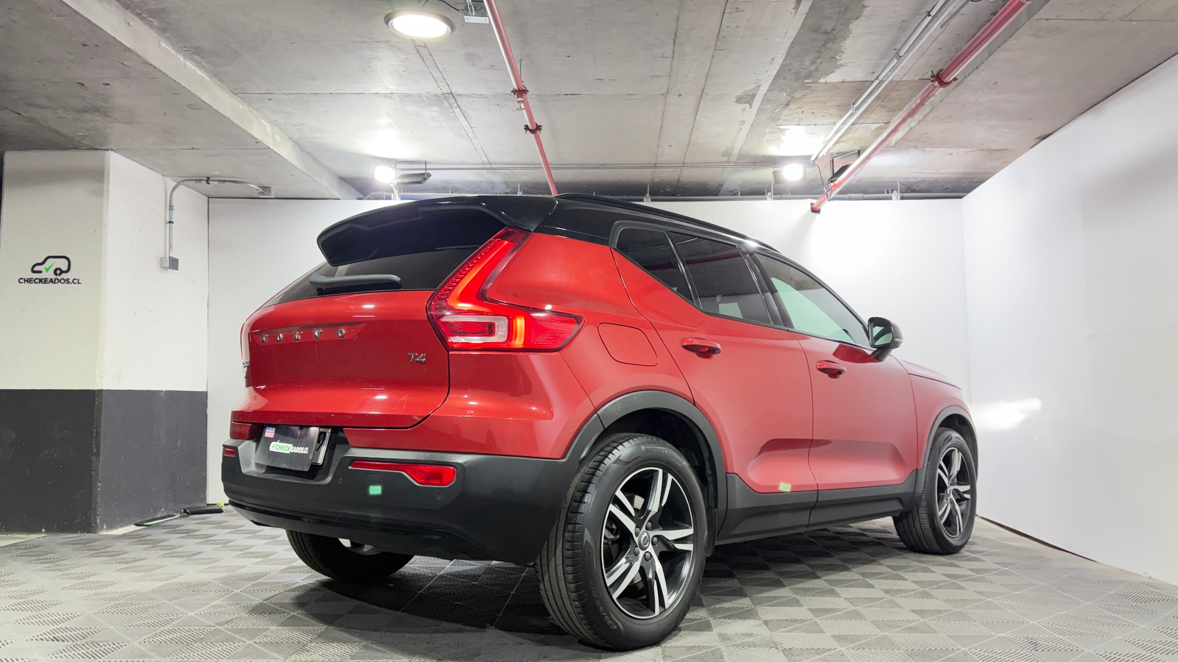 Volvo XC40 — foto 7 de 22