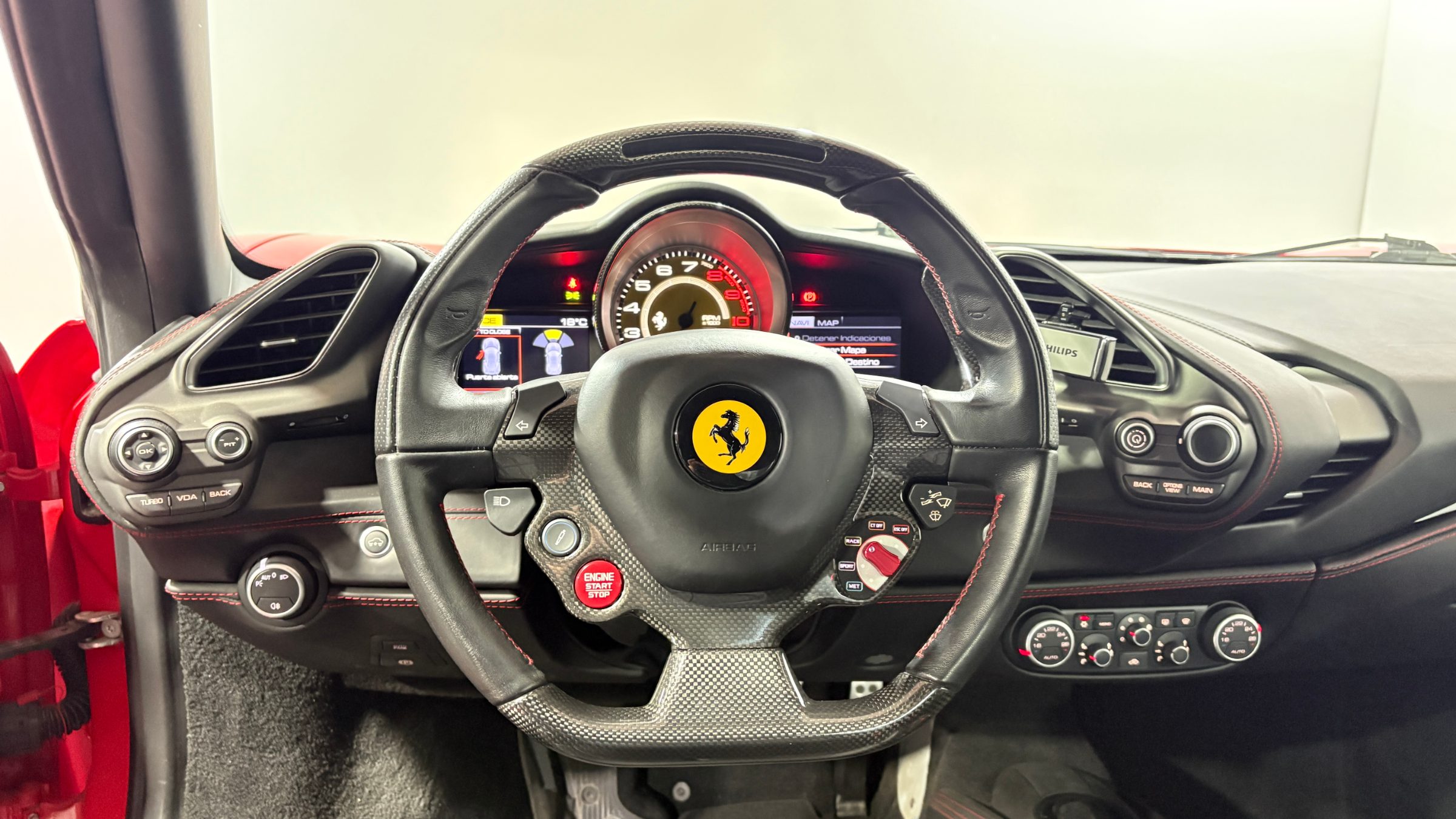 Ferrari 488 — foto 12 de 25
