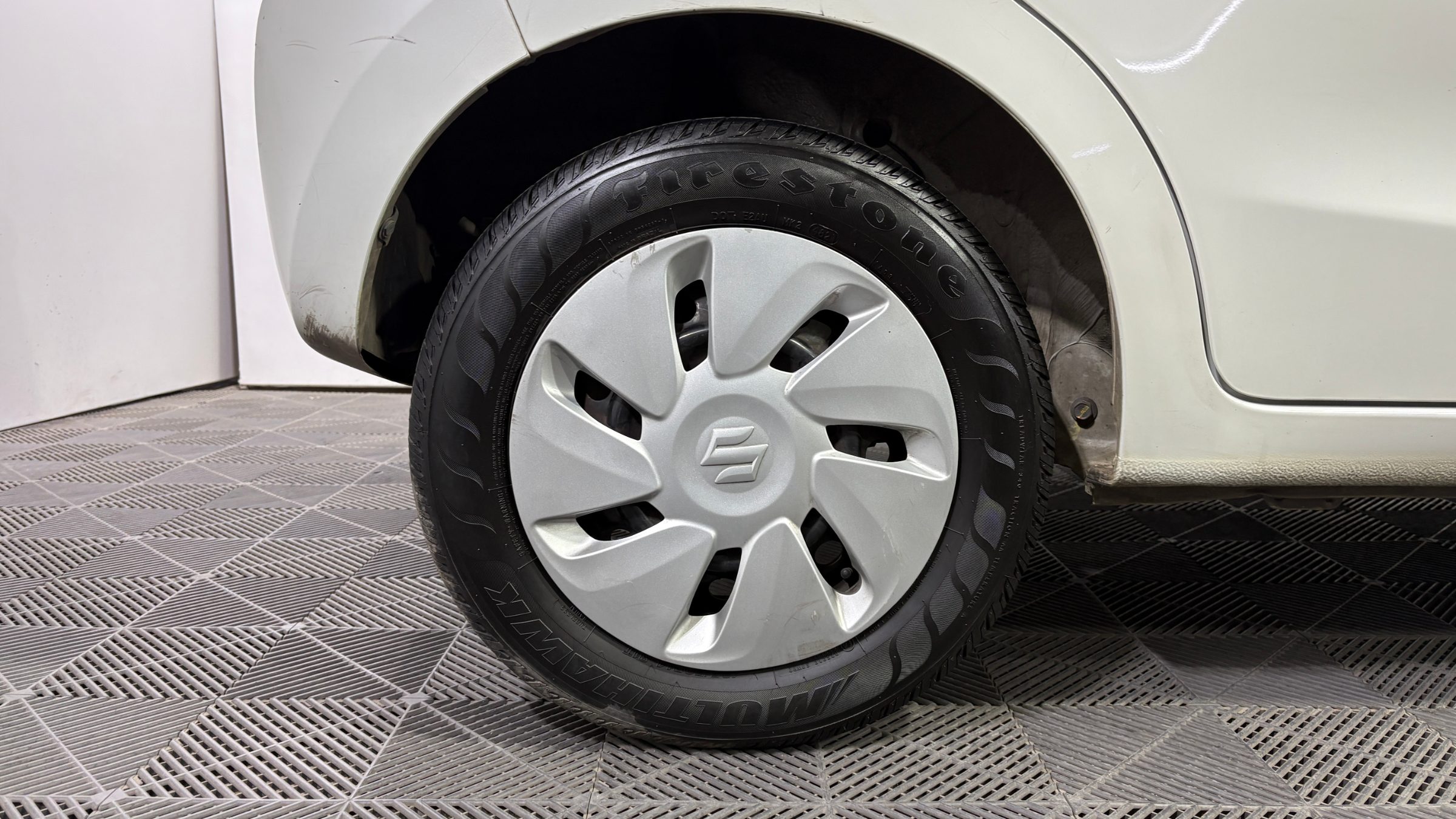 Suzuki Celerio — foto 17 de 20
