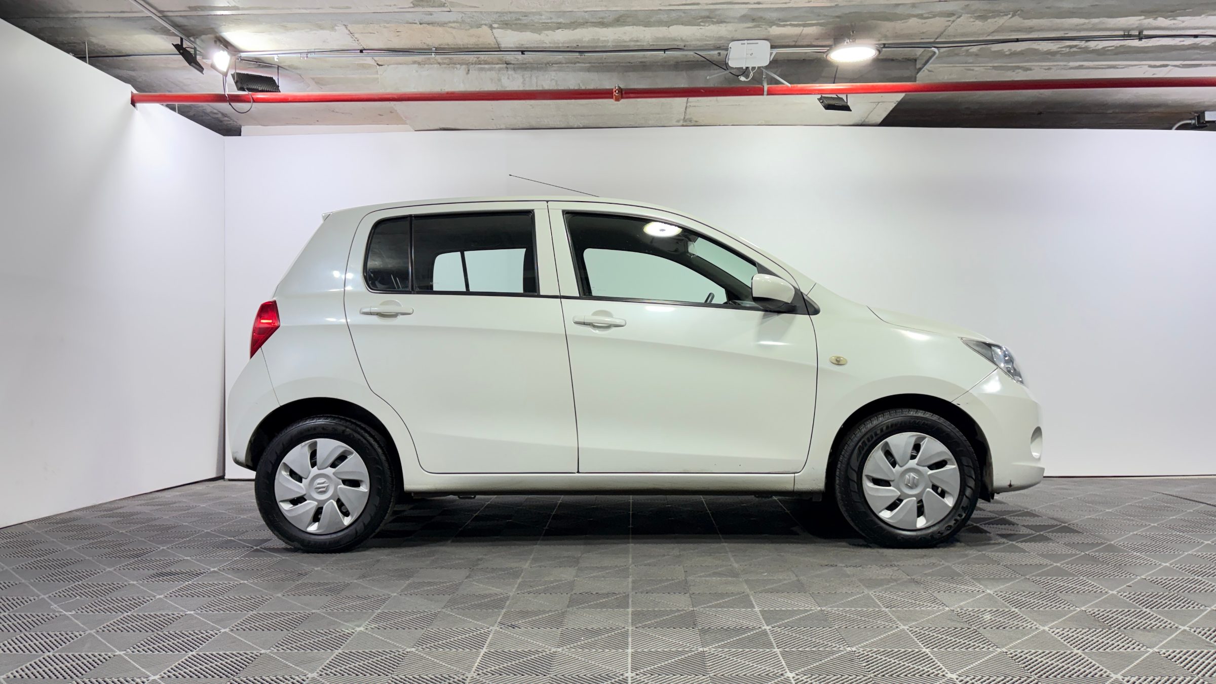 Suzuki Celerio — foto 6 de 20