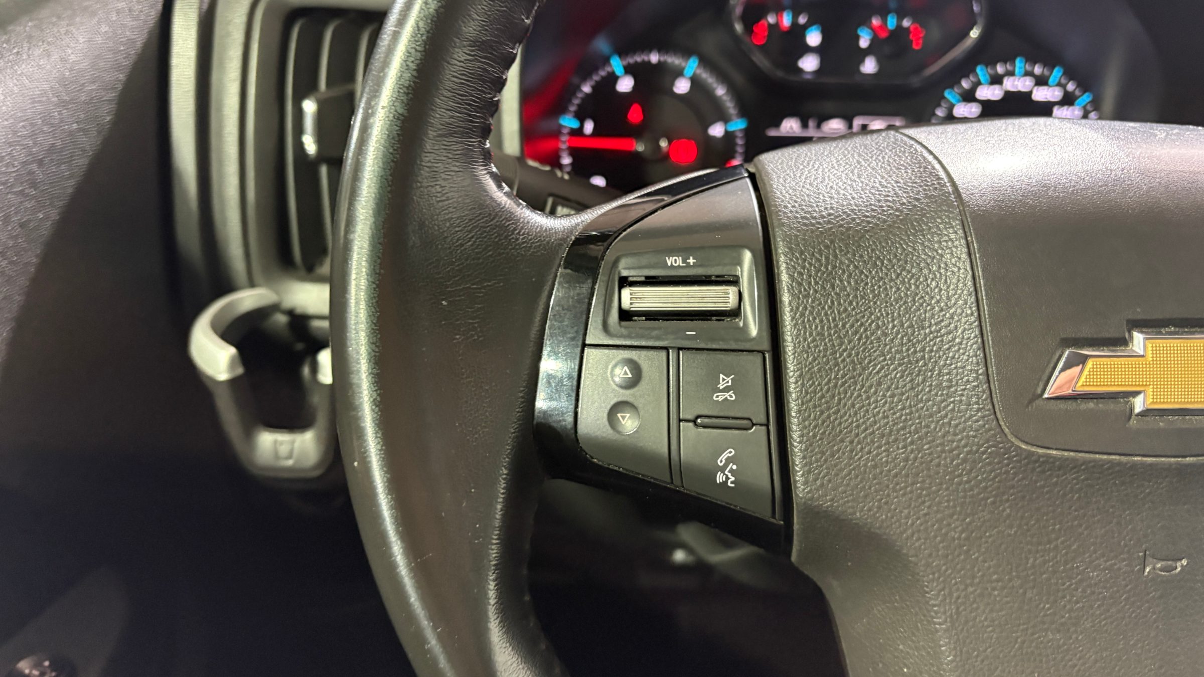 Chevrolet Colorado — foto 14 de 25