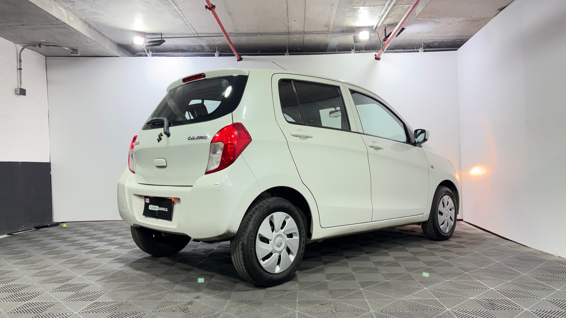 Suzuki Celerio — foto 7 de 20