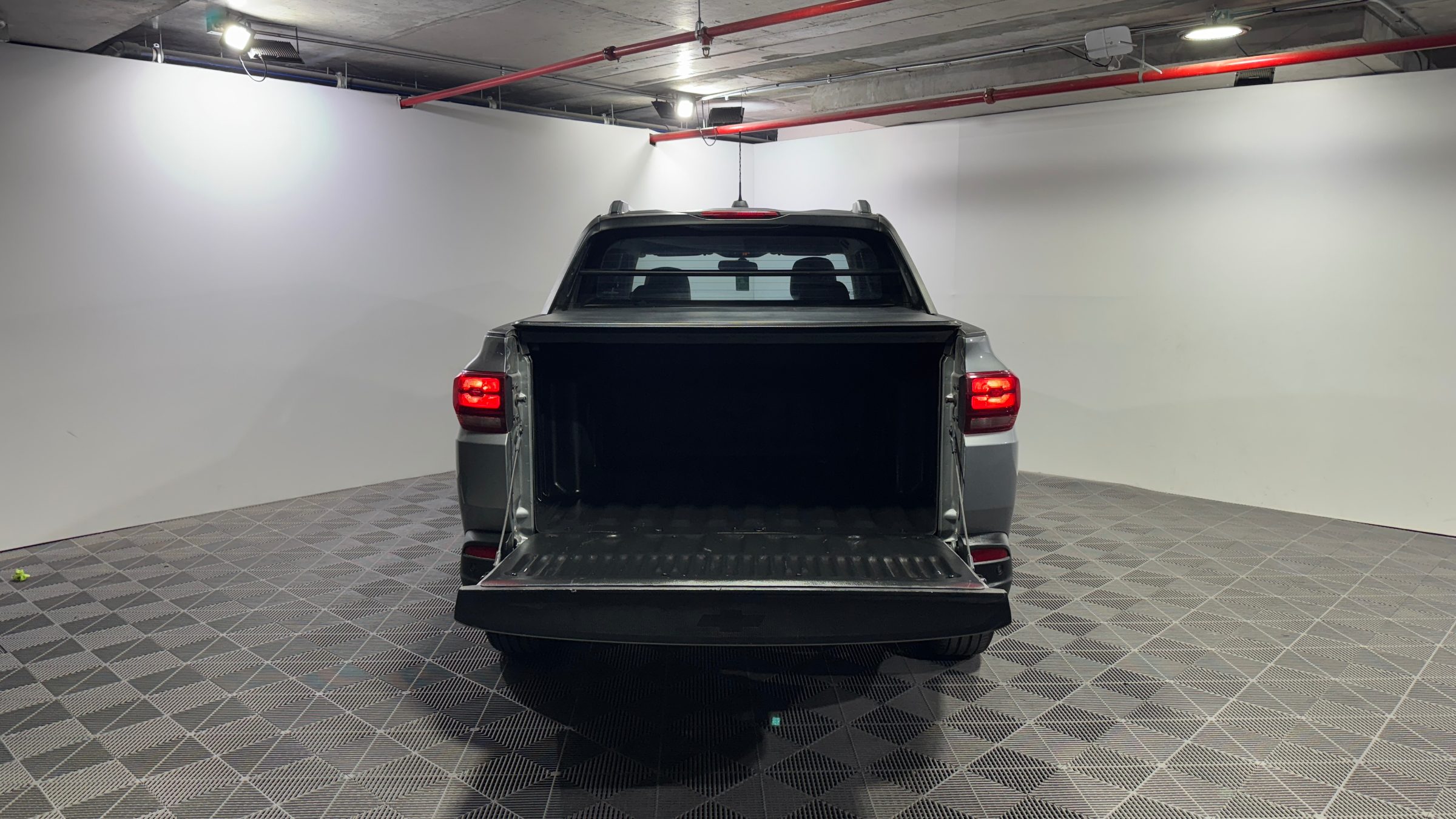 Chevrolet Montana — foto 9 de 22
