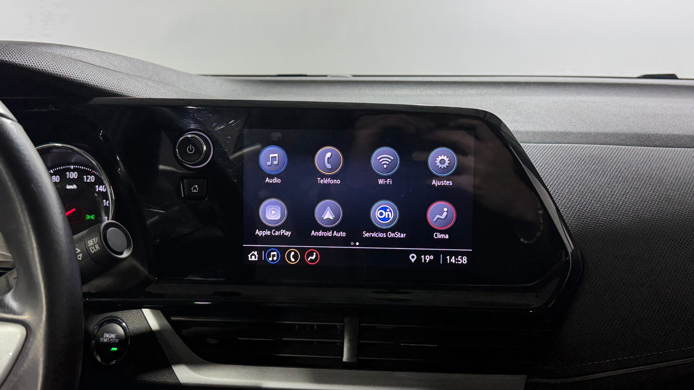 Chevrolet Montana — foto 18 de 22