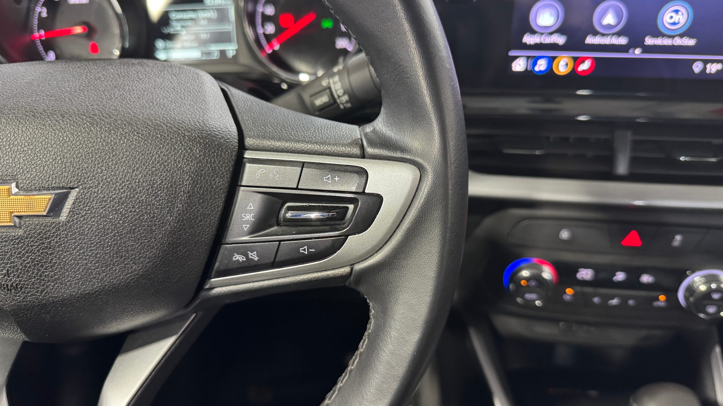 Chevrolet Montana — foto 15 de 22