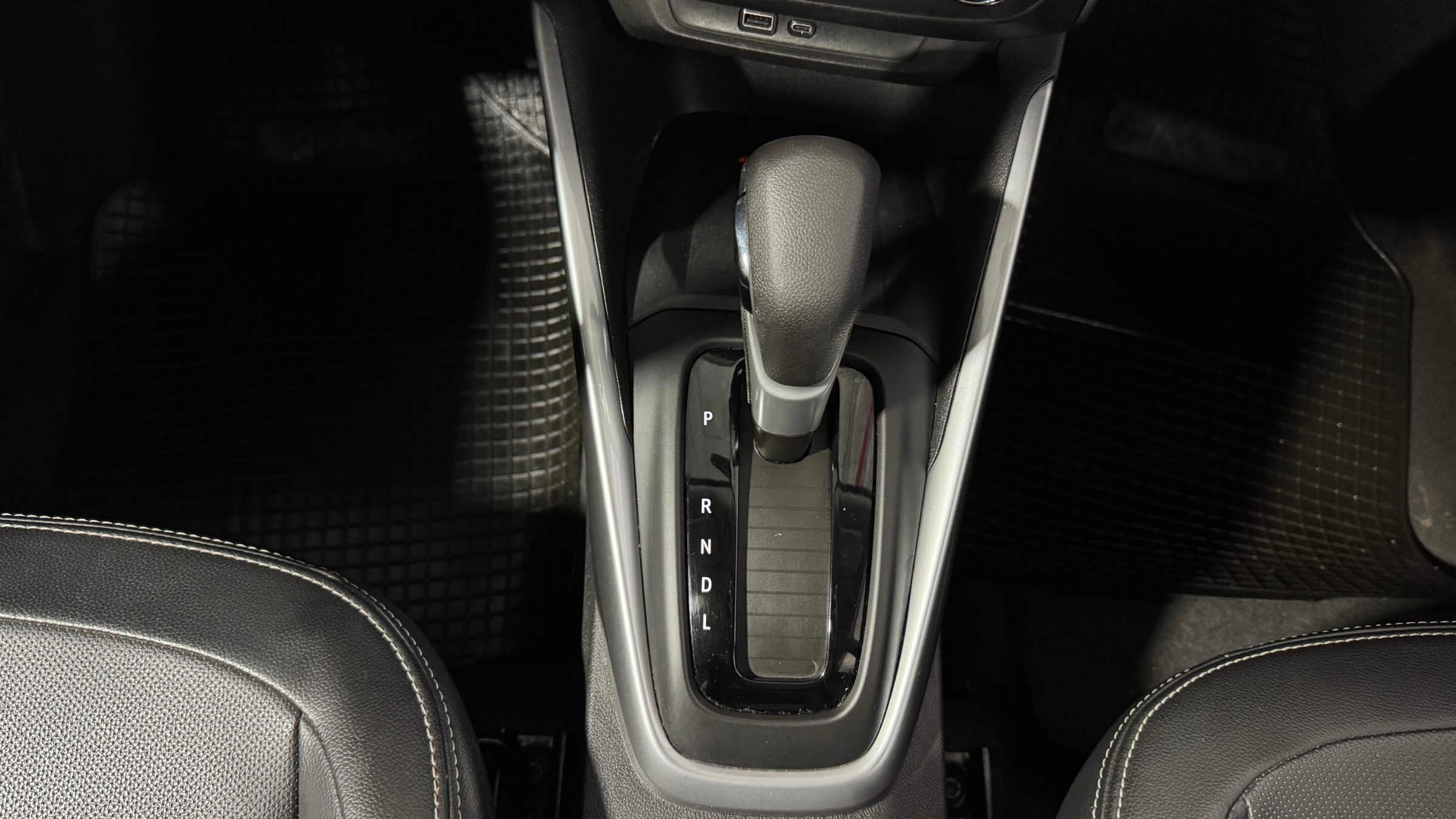 Chevrolet Montana — foto 16 de 22