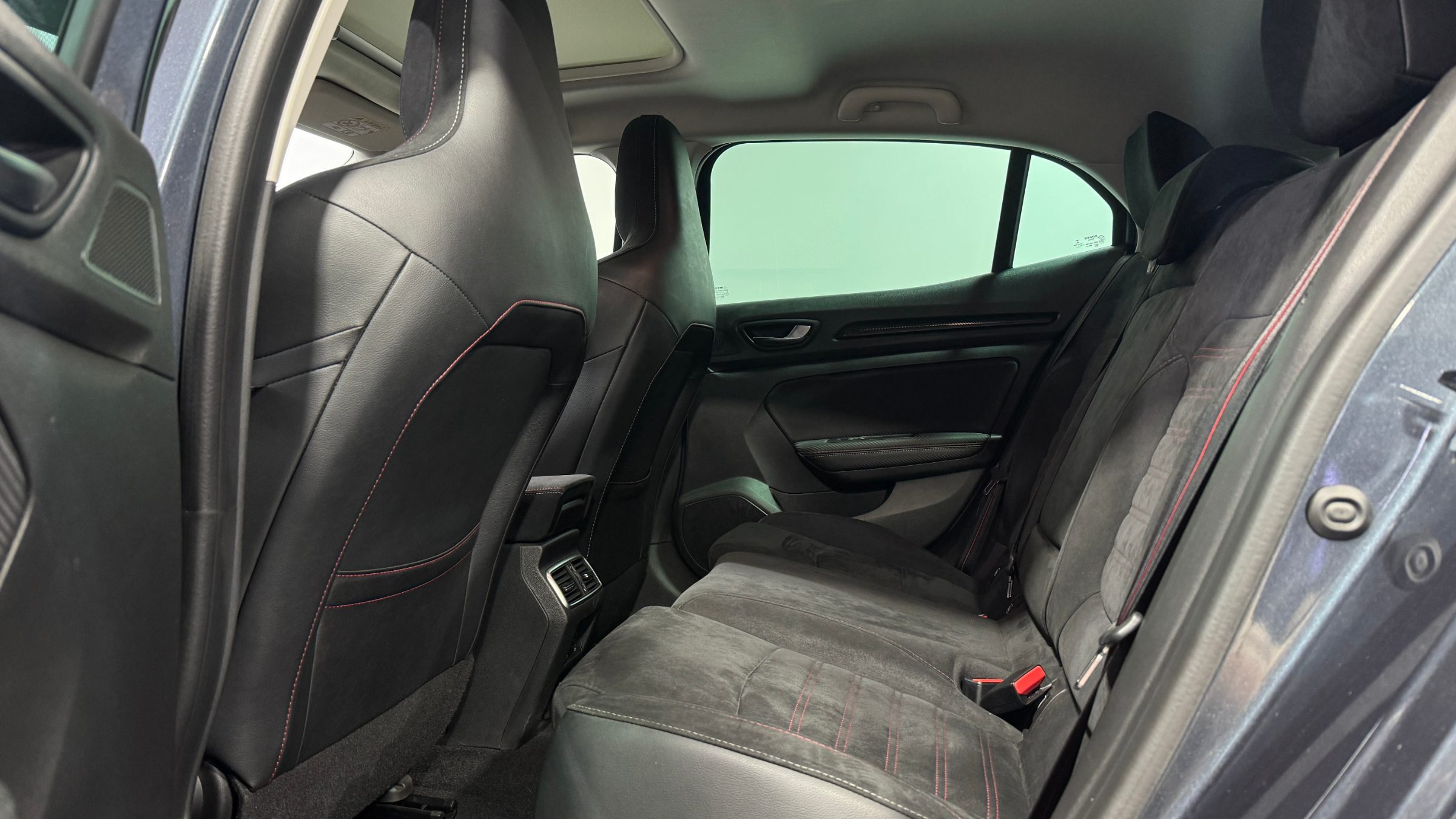 Renault Megane — foto 11 de 21