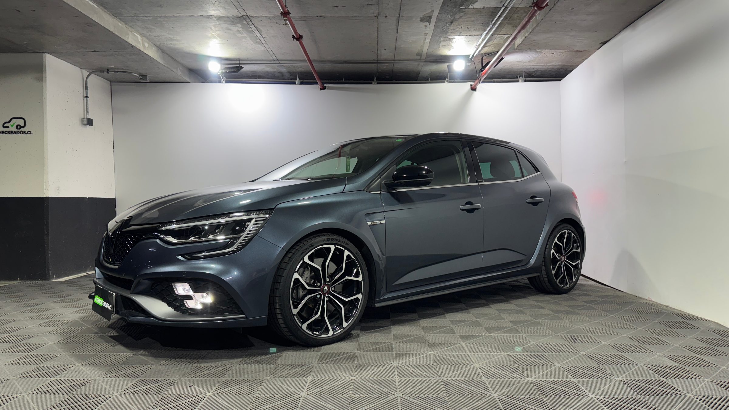 Renault Megane — foto 3 de 21