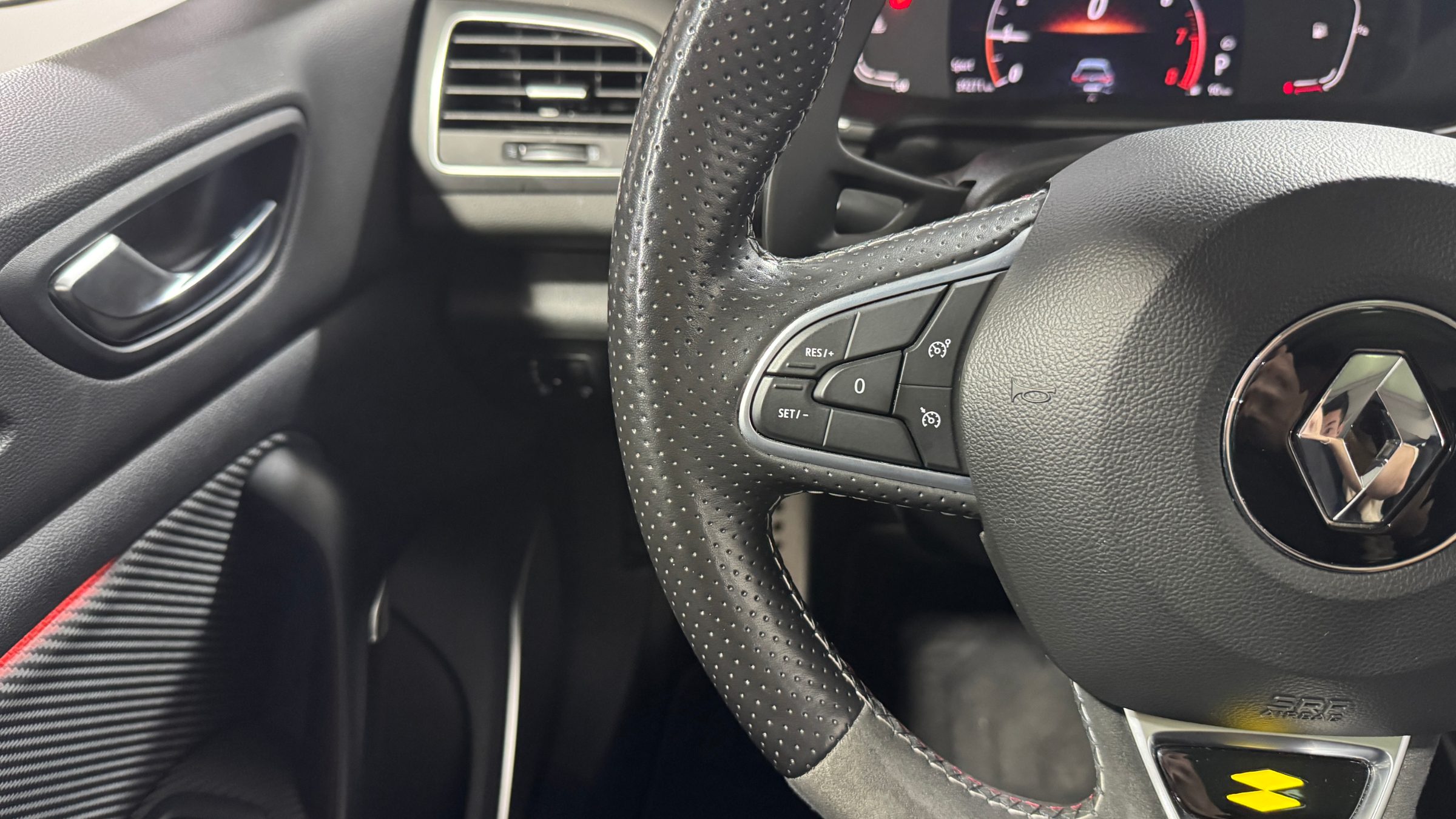 Renault Megane — foto 14 de 21