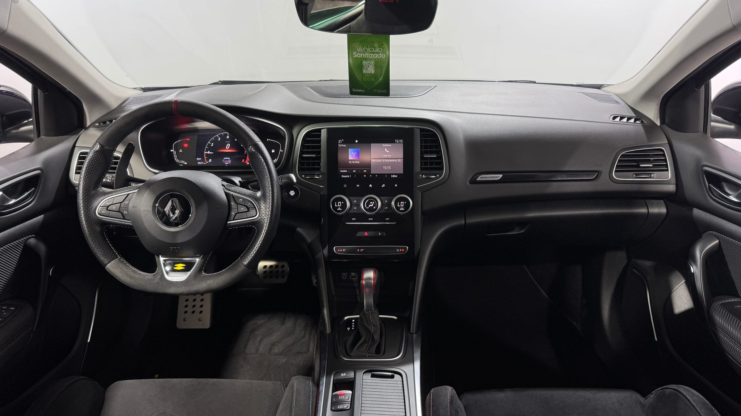 Renault Megane — foto 12 de 21