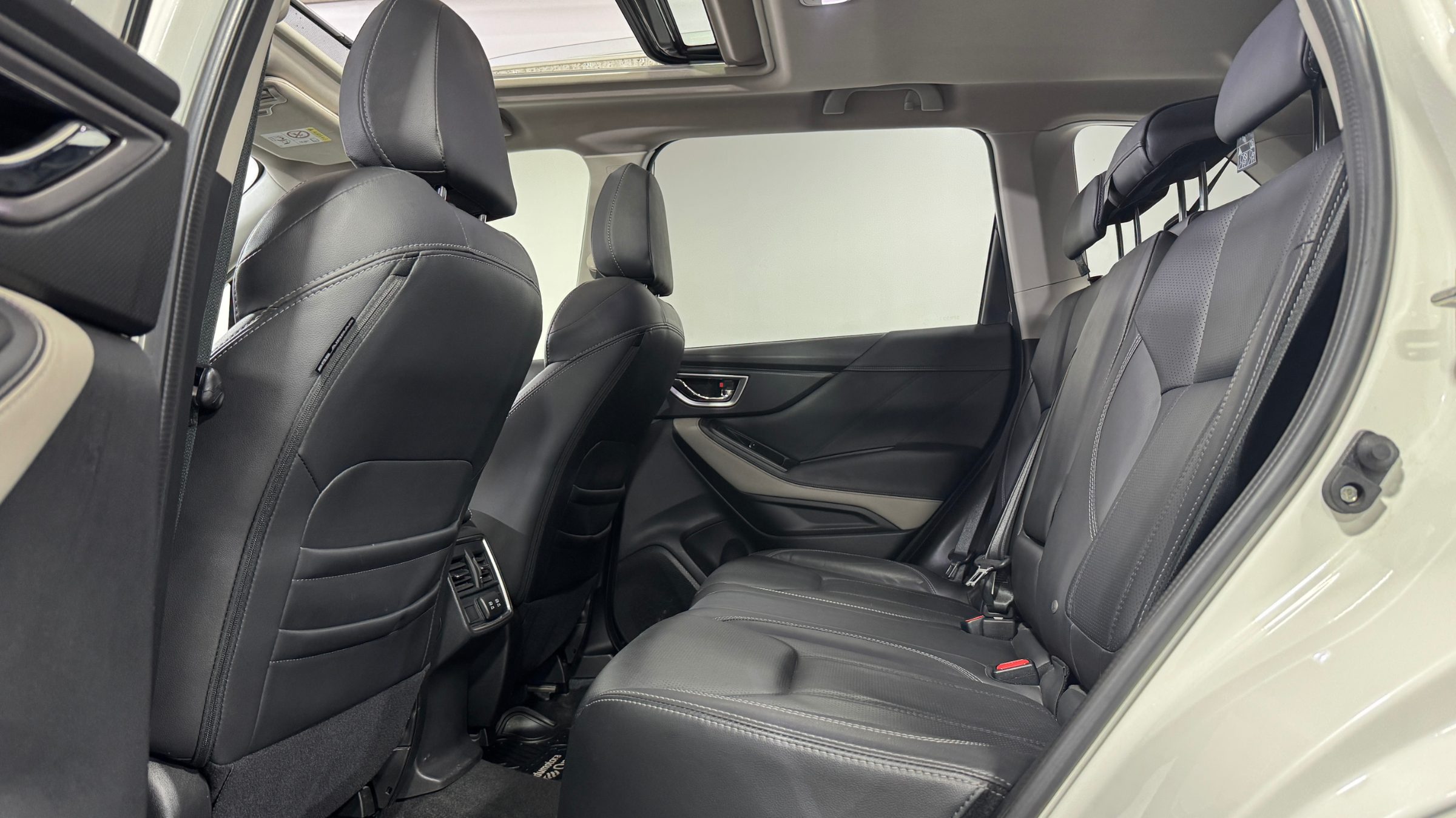 Subaru Forester — foto 11 de 26