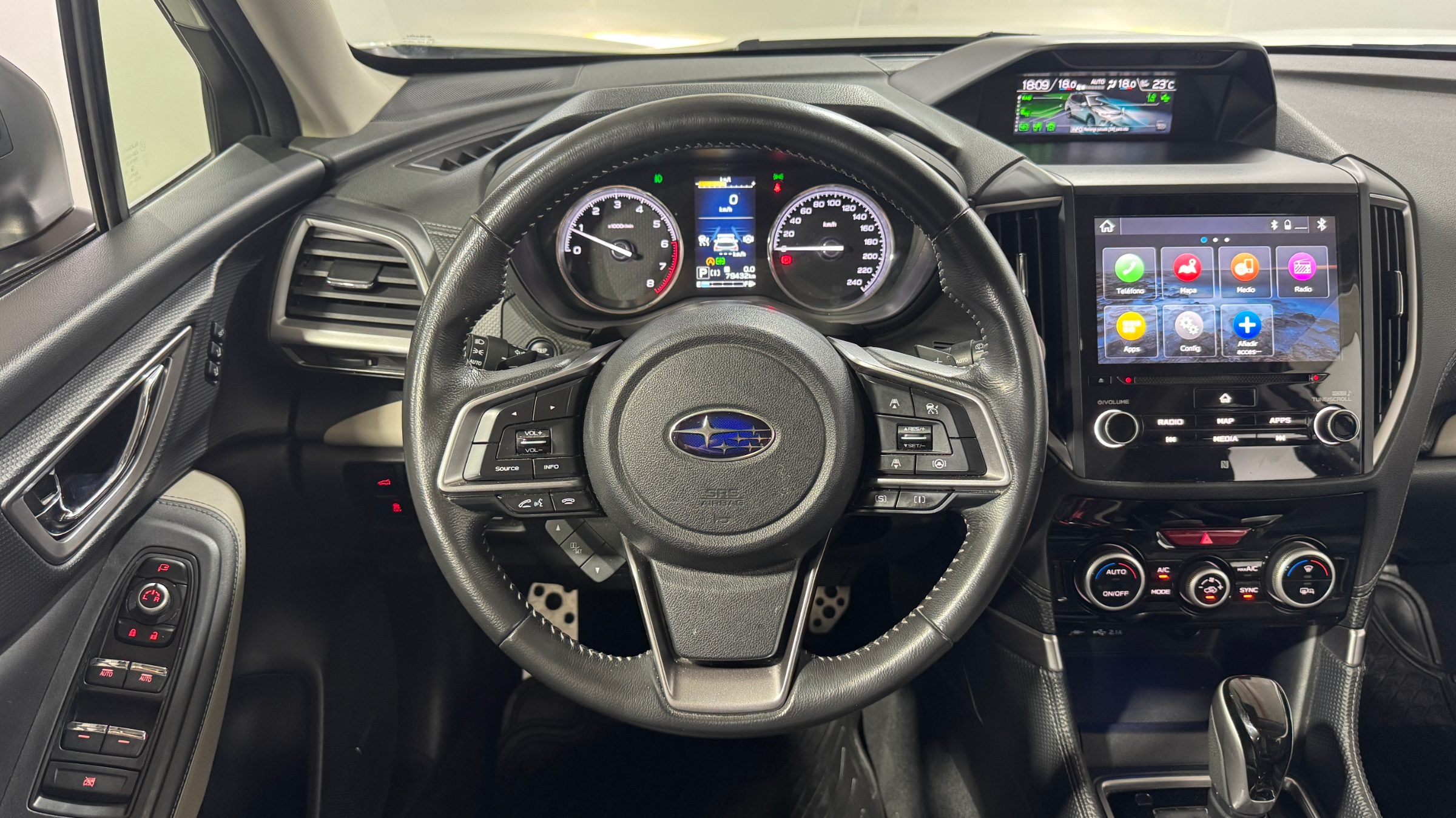 Subaru Forester — foto 13 de 26