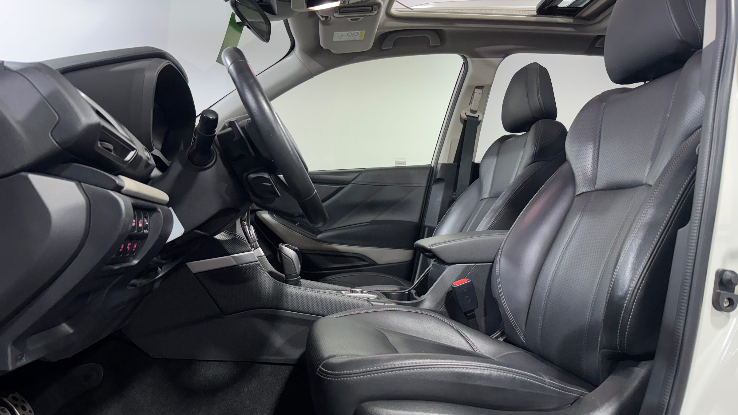 Subaru Forester — foto 10 de 26