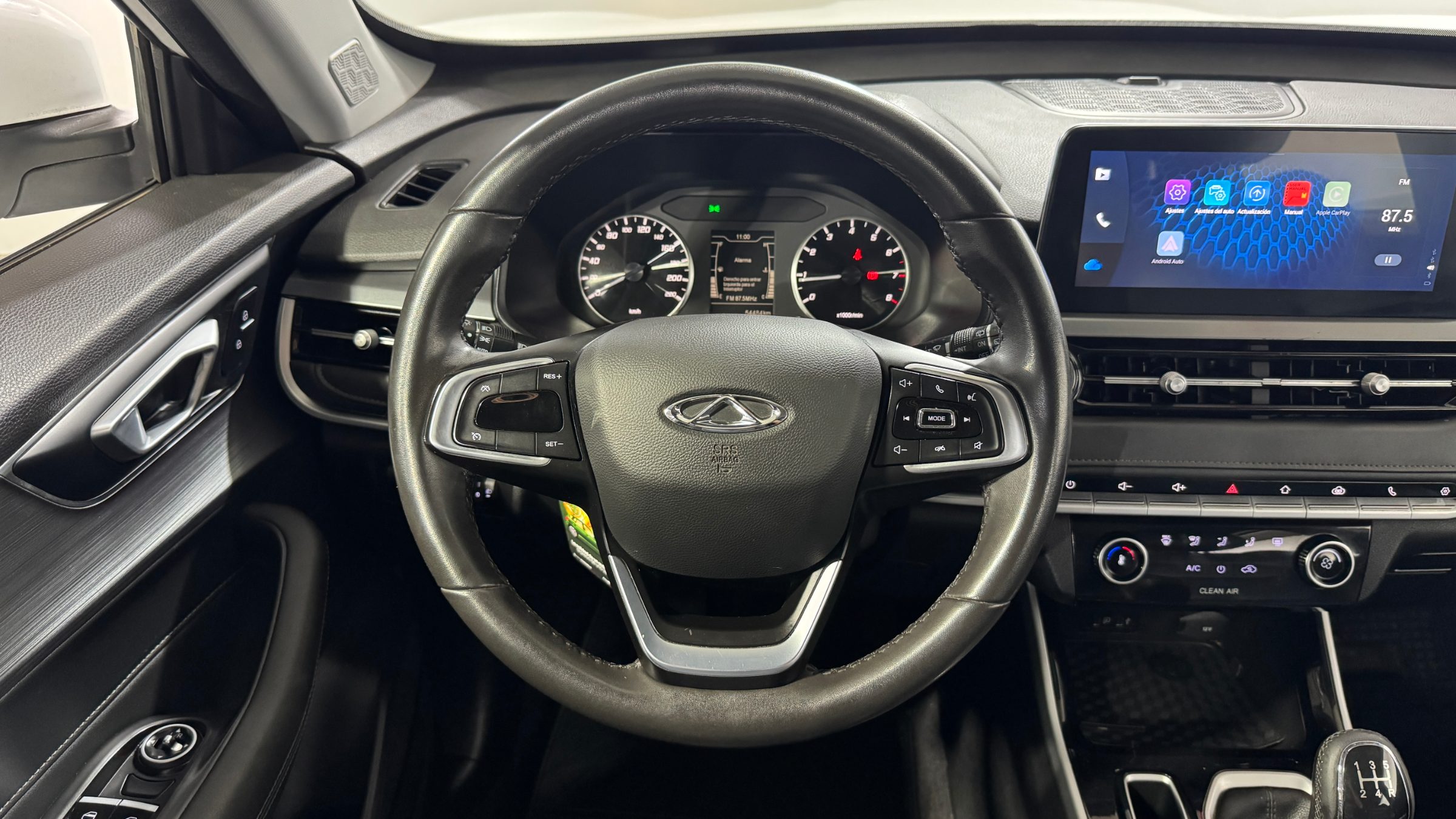 Chery Tiggo 3 — foto 13 de 22