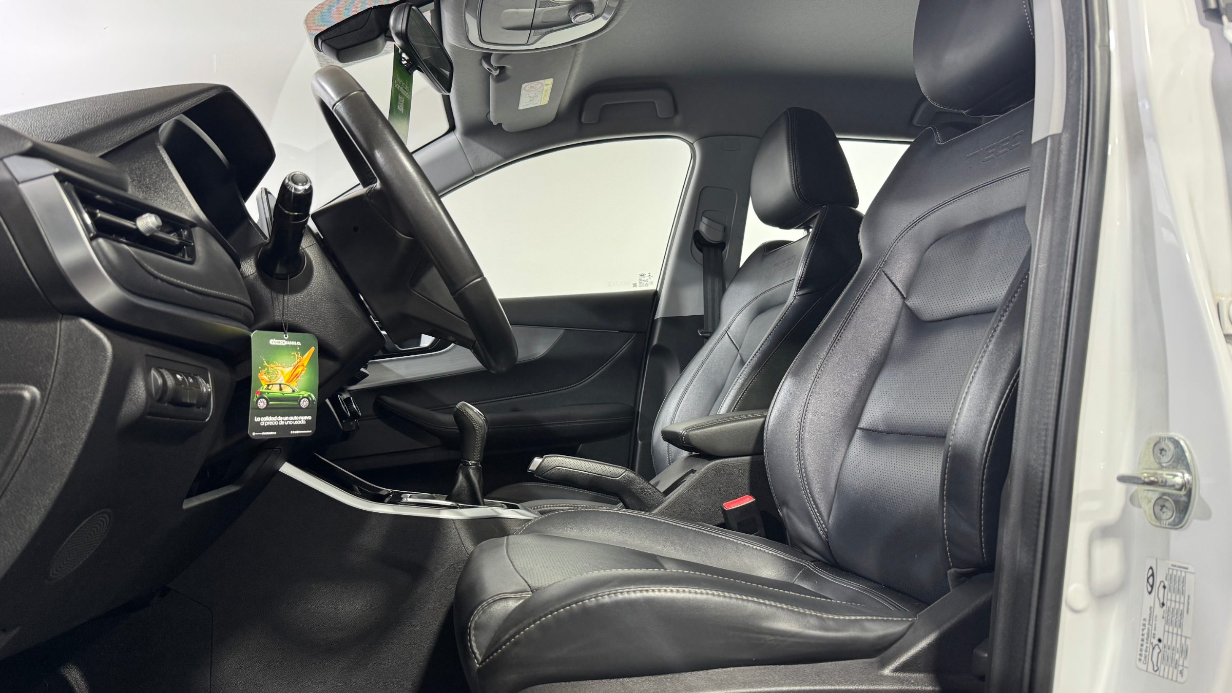 Chery Tiggo 3 — foto 10 de 22