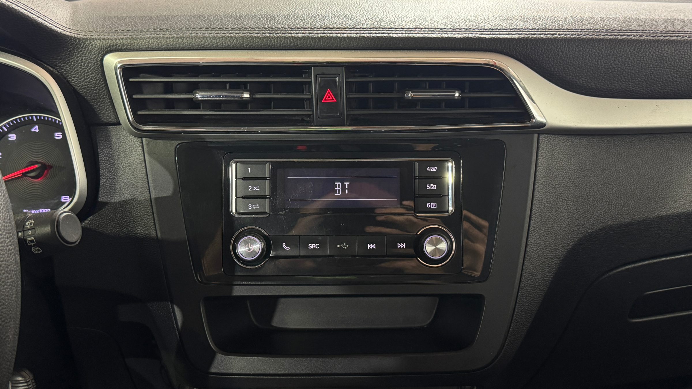 MG Zs — foto 16 de 20
