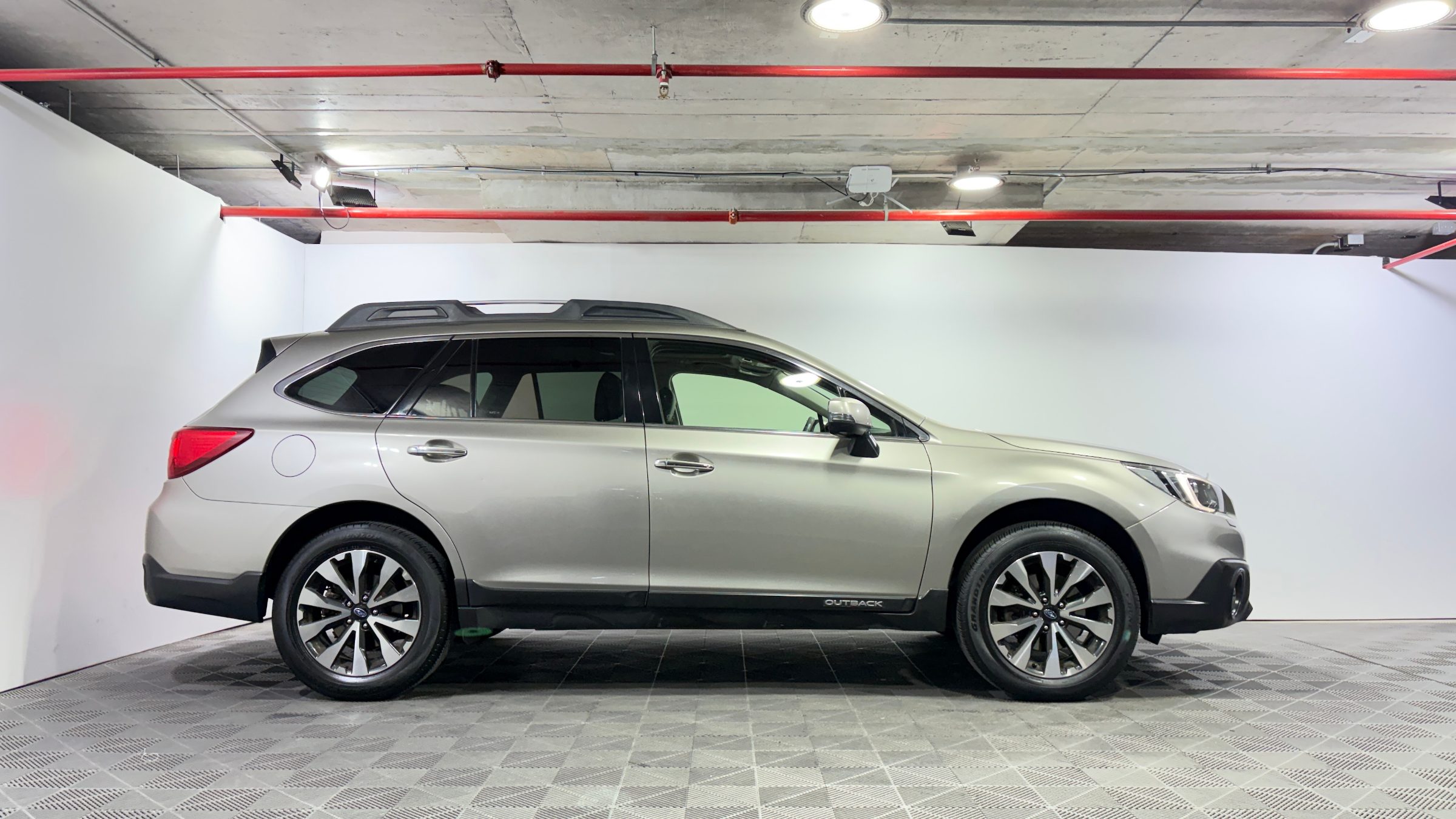 Subaru Outback — foto 6 de 22