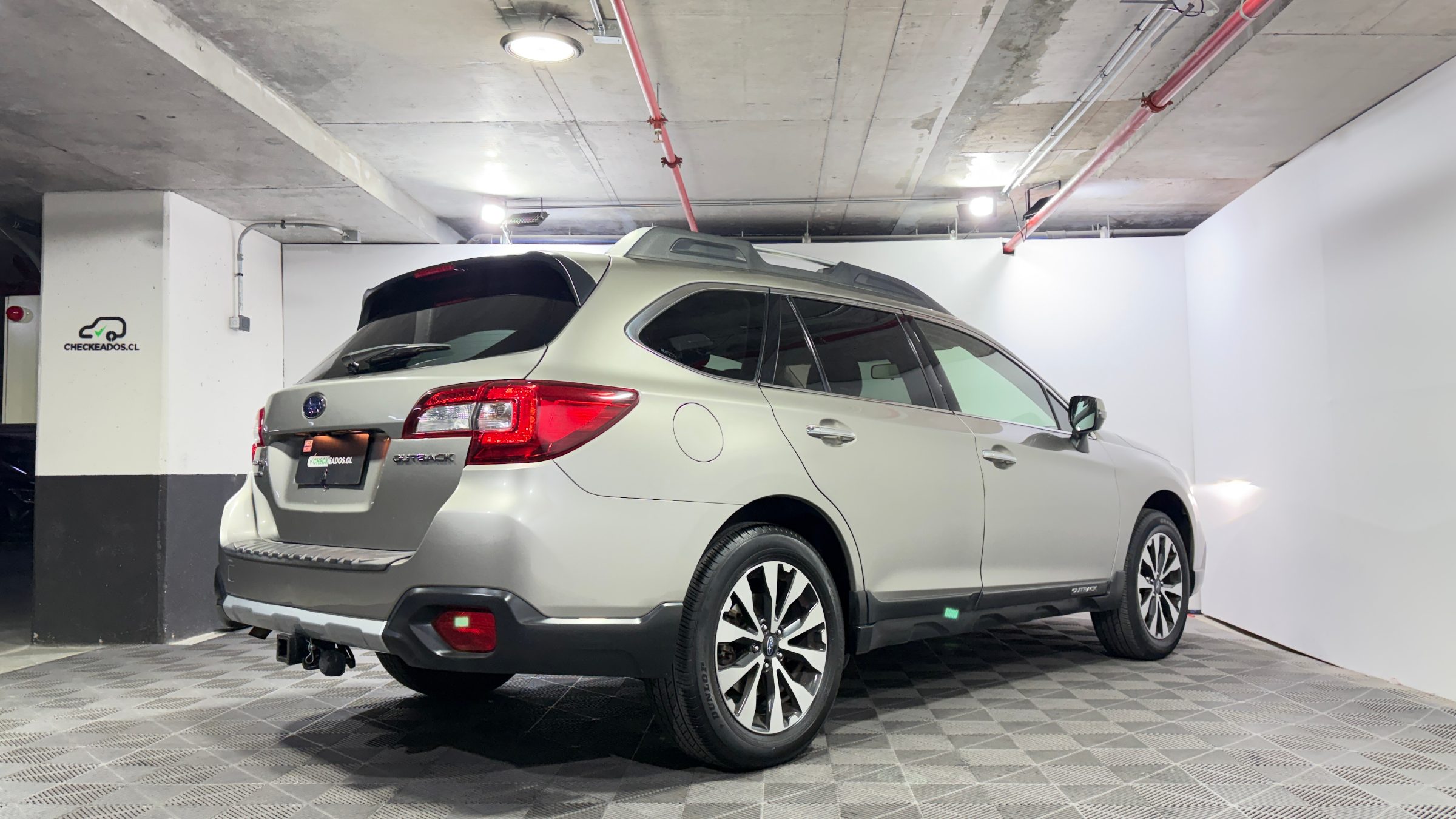 Subaru Outback — foto 7 de 22