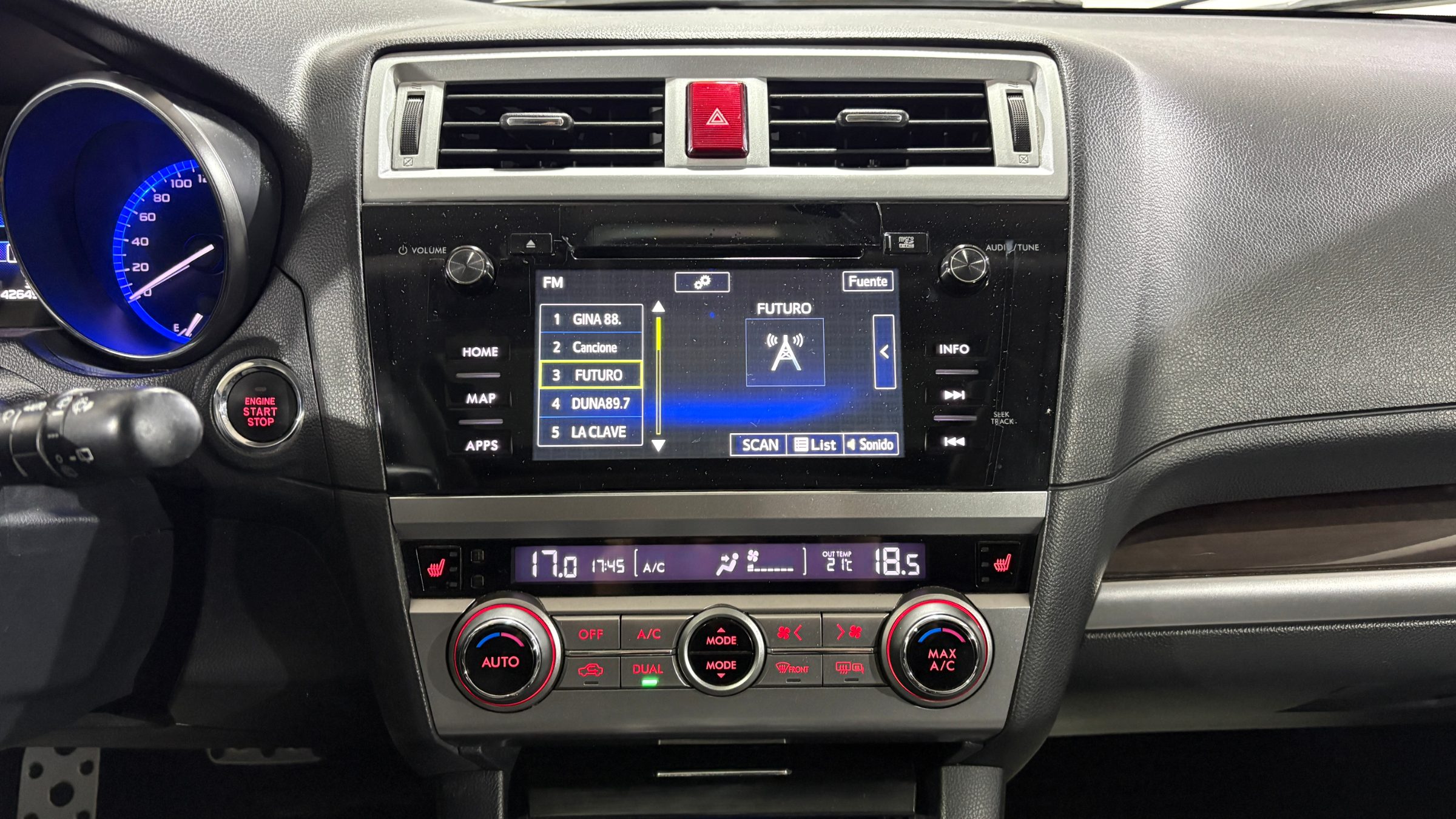 Subaru Outback — foto 17 de 22