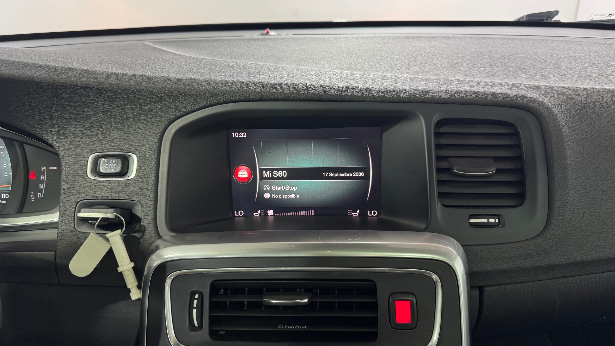 Volvo S60 — foto 18 de 23