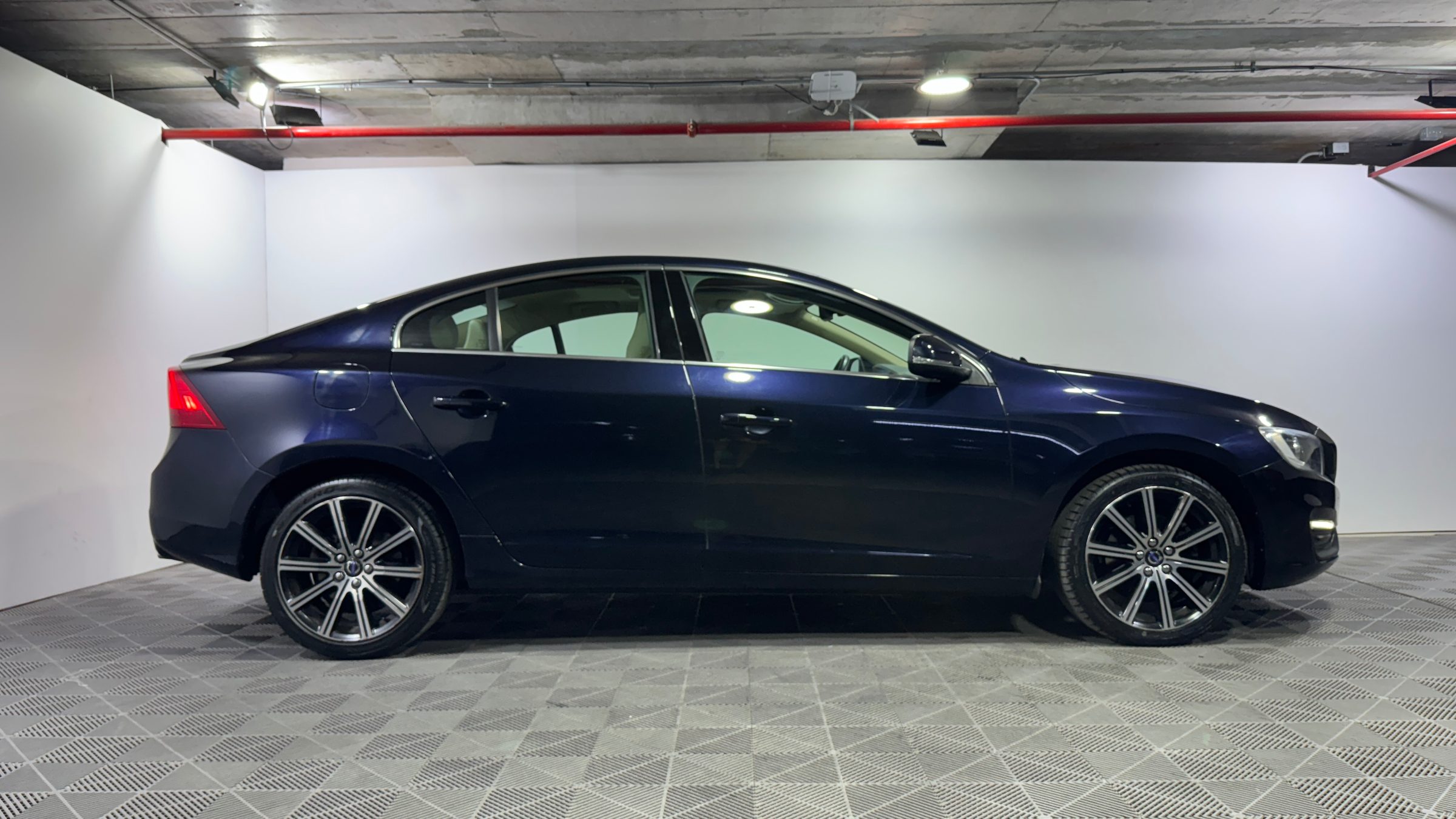 Volvo S60 — foto 6 de 23