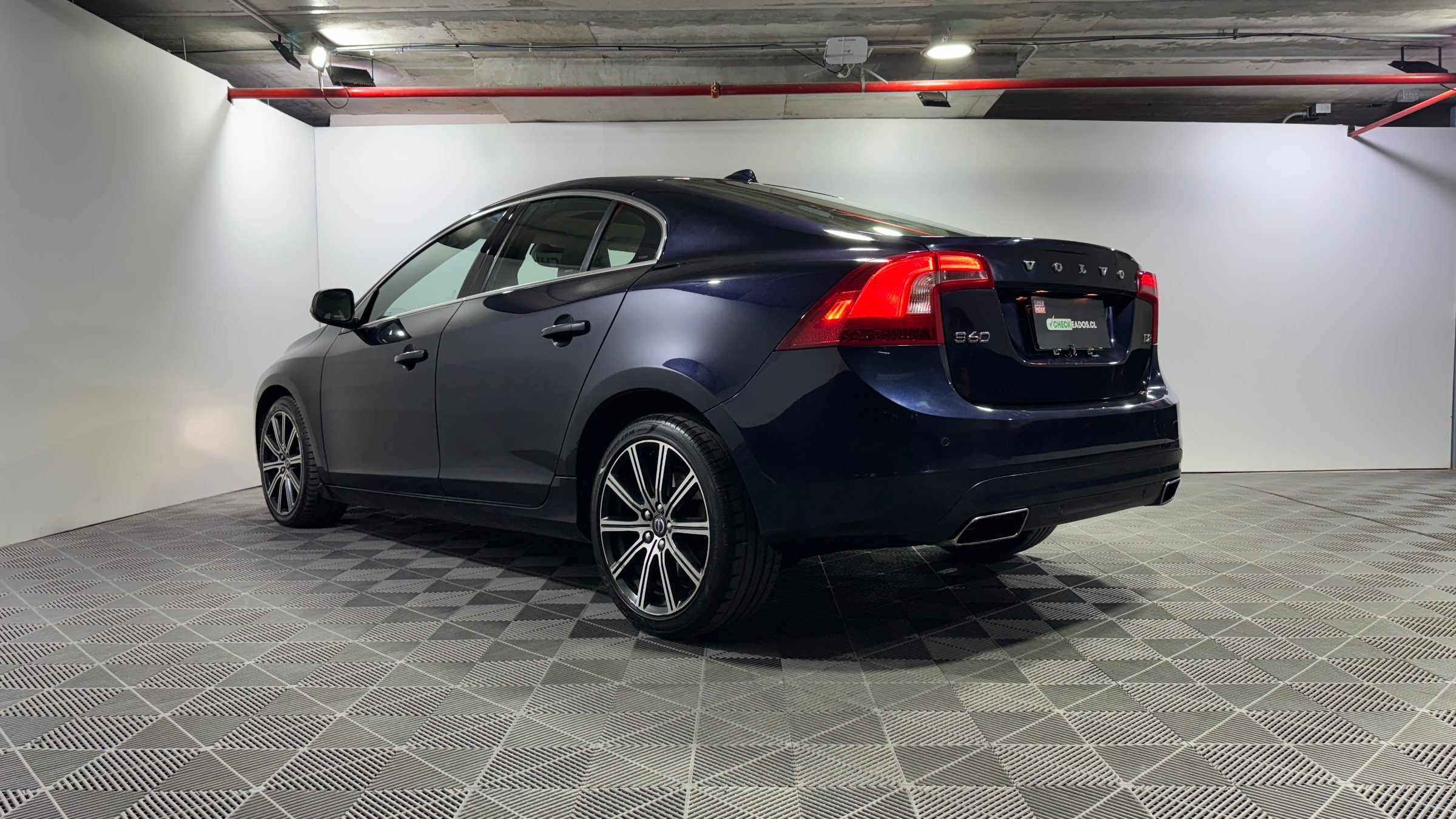 Volvo S60 — foto 5 de 23