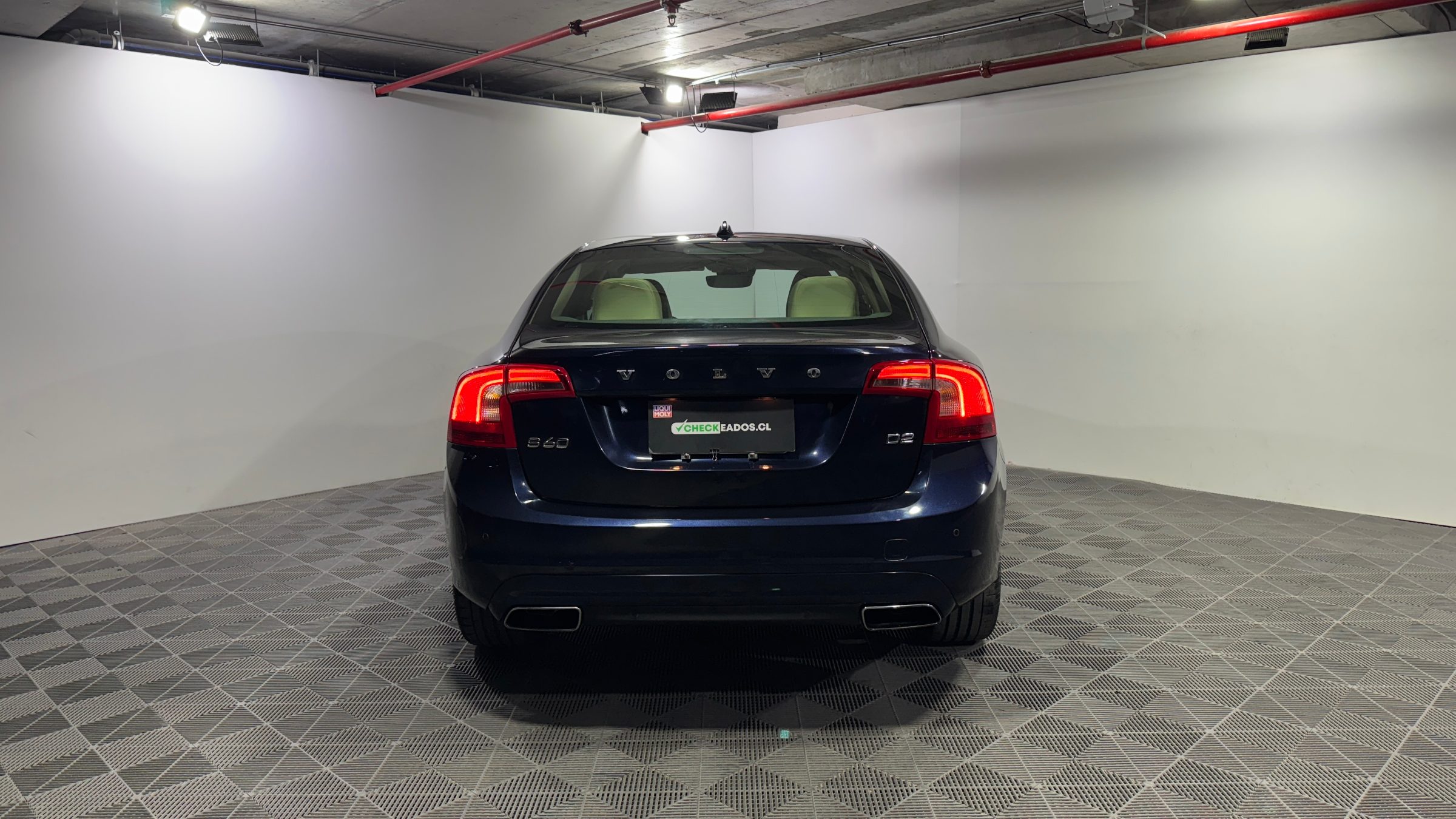 Volvo S60 — foto 8 de 23