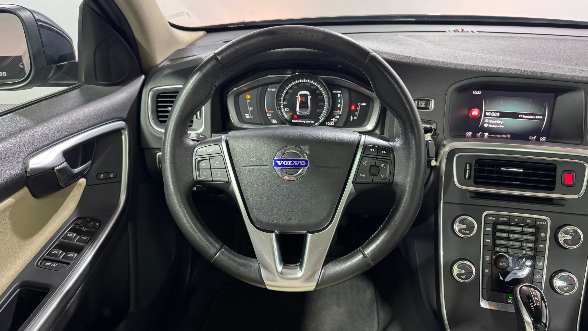 Volvo S60 — foto 13 de 23