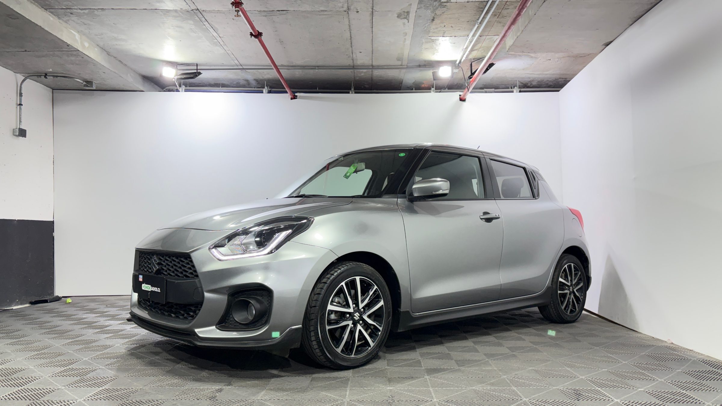 Suzuki Swift — foto 3 de 22